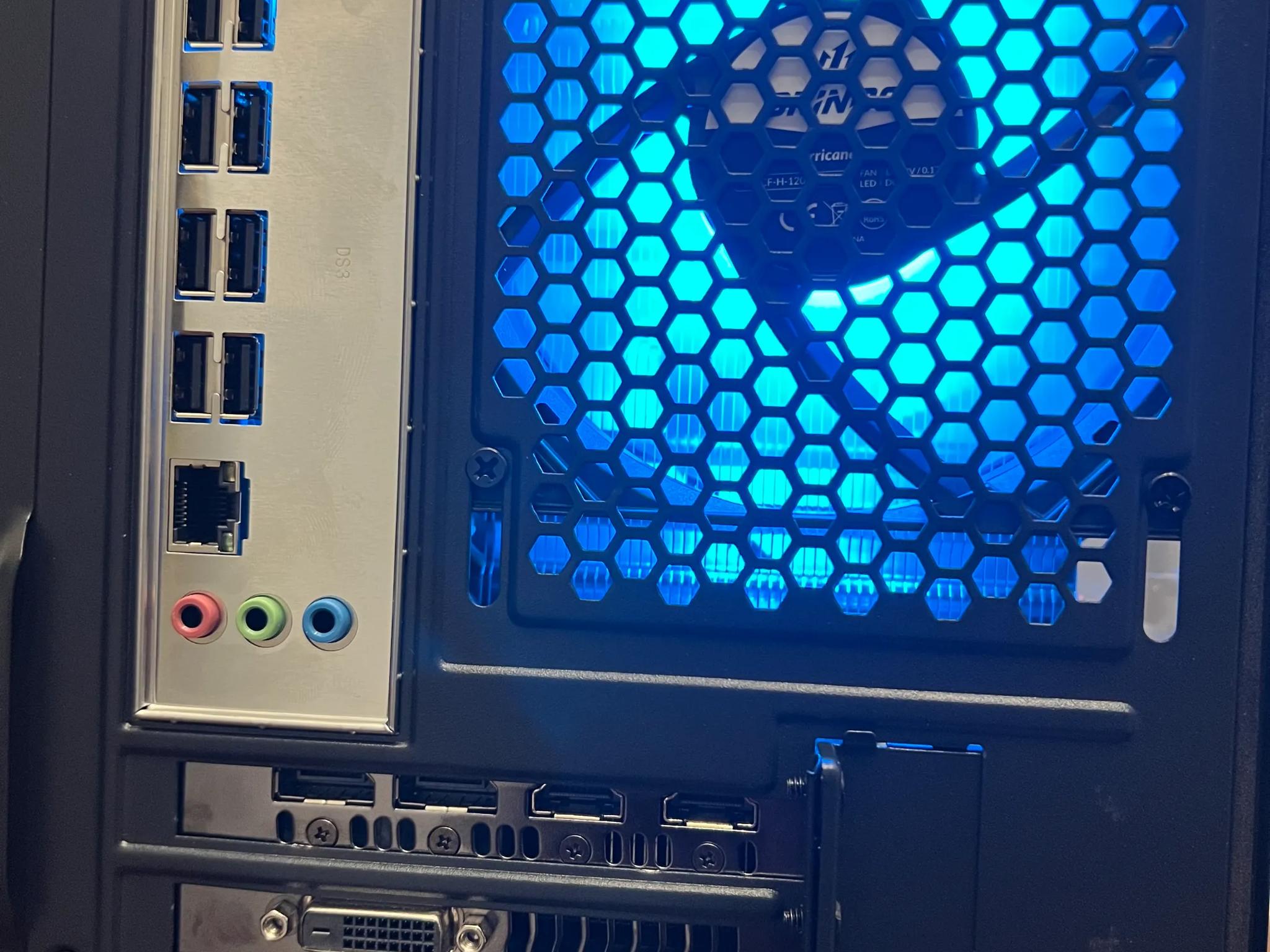 Intel 10 Core Gaming PC GTX 1070 1tb NVME SSD 32GB RAM WIFi WINDOWS 10 Pro