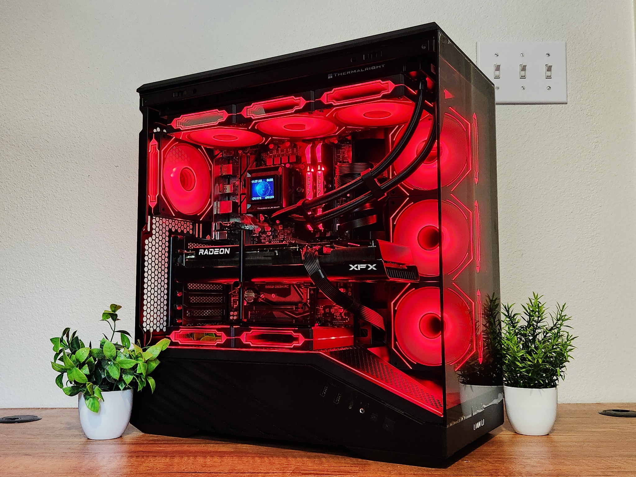 RX 7900 GRE | i7 11700F | 16GB RAM | 1TB SSD | WiFi + BT | WINDOWS 11 Pro