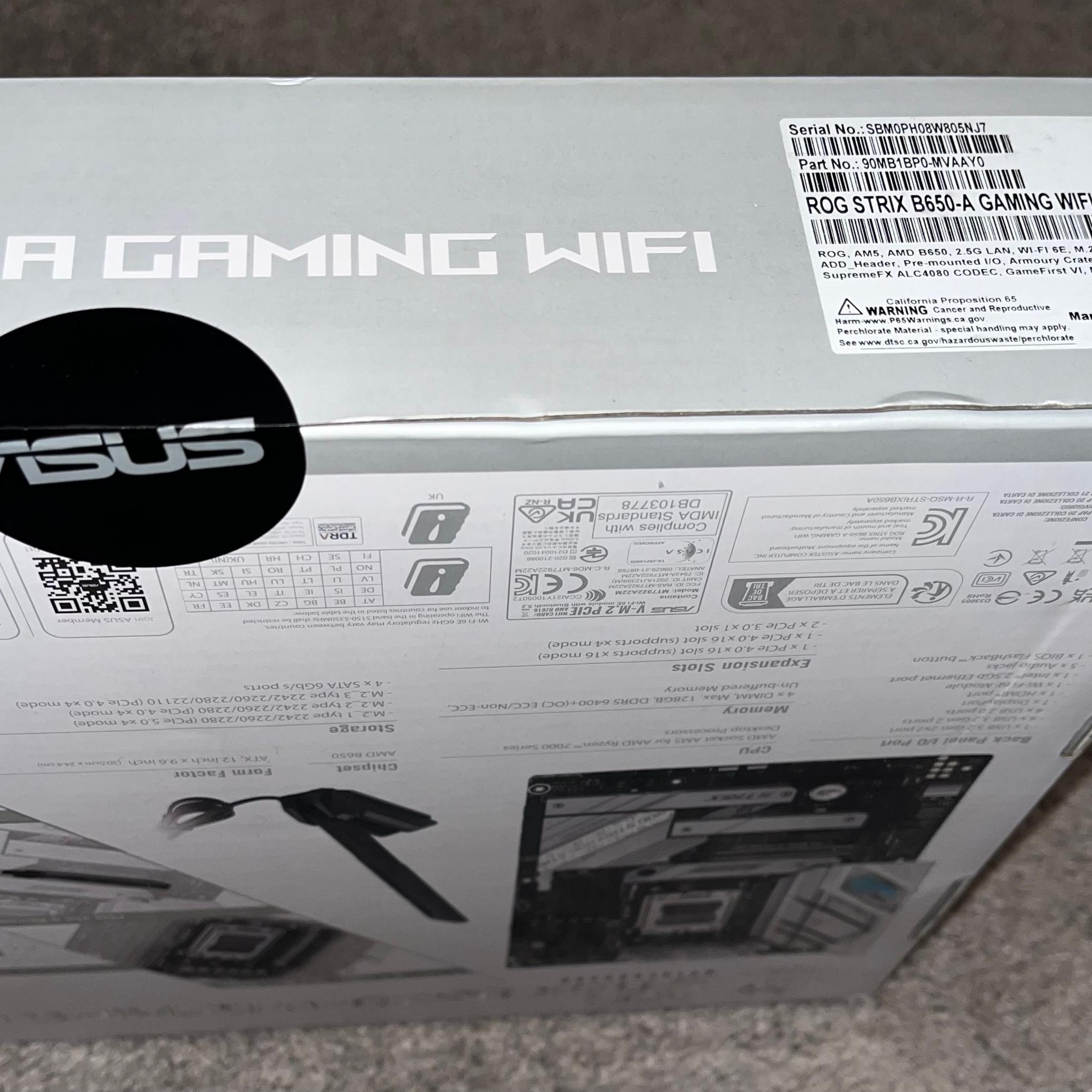 ASUS ROG STRIX B650-A GAMING WIFI (Socket AM5) AMD B650 ATX DDR5 Wi-Fi 6E AURA