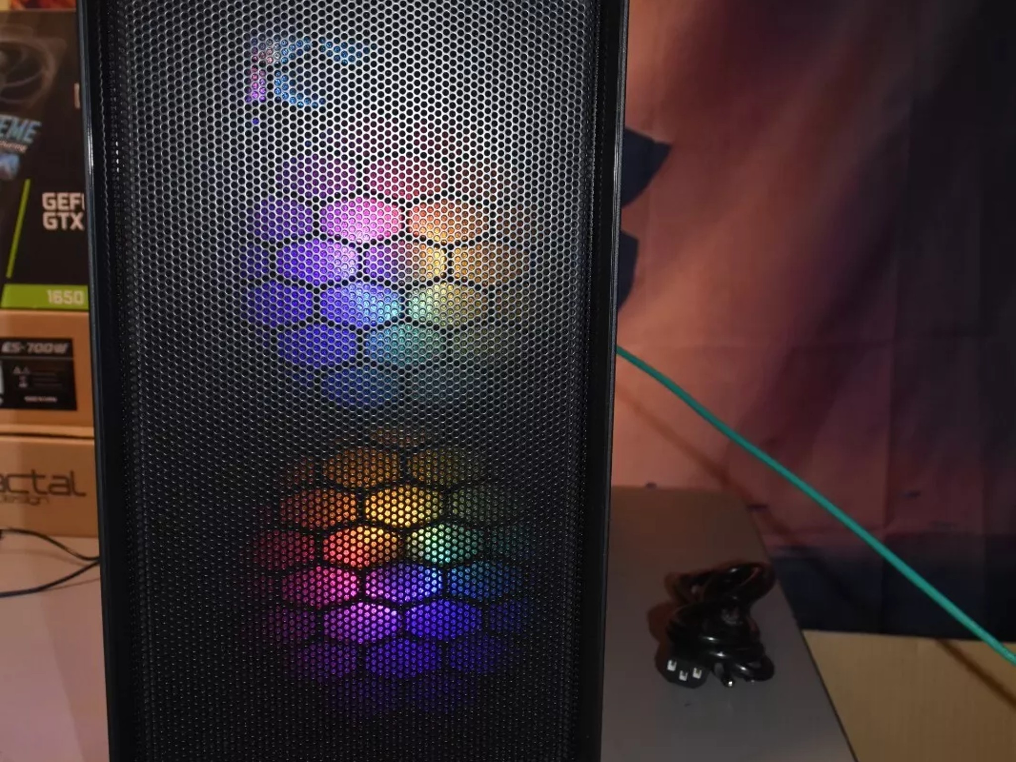 gaming pc Intel Core i7-3.4 GHz.16 GB RAM GPU 1650 PSU 700WTS 480GB SSD+1TB HHD ENTRY LEVEL GAMING