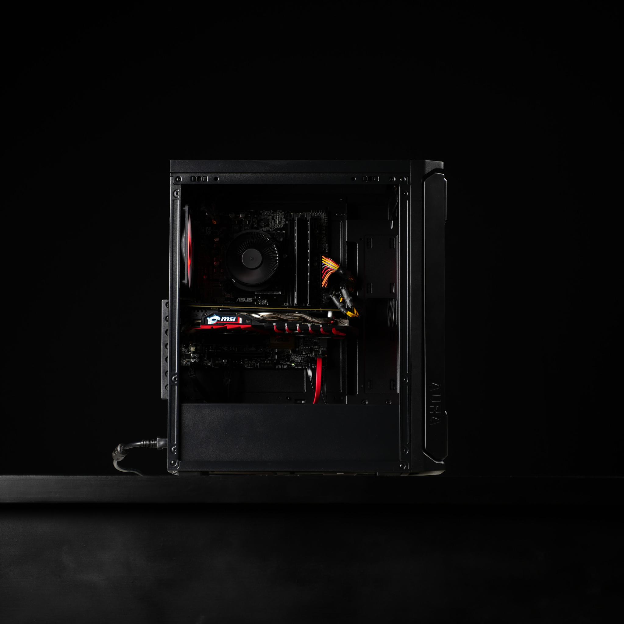\ CT-00 / Radeon R9 390 Intel Core i7 6700K  1TB Windows 11 16GB Gaming PC
