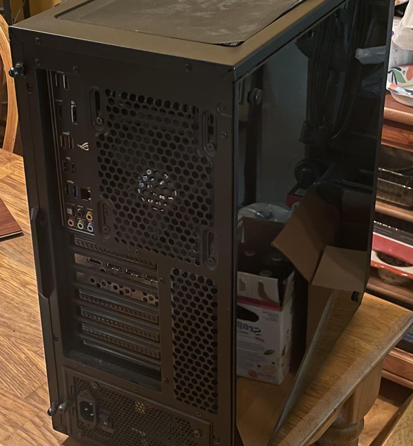 Gaming PC! RTX 3070, RYZEN 7 3700X, 16 GB RAM