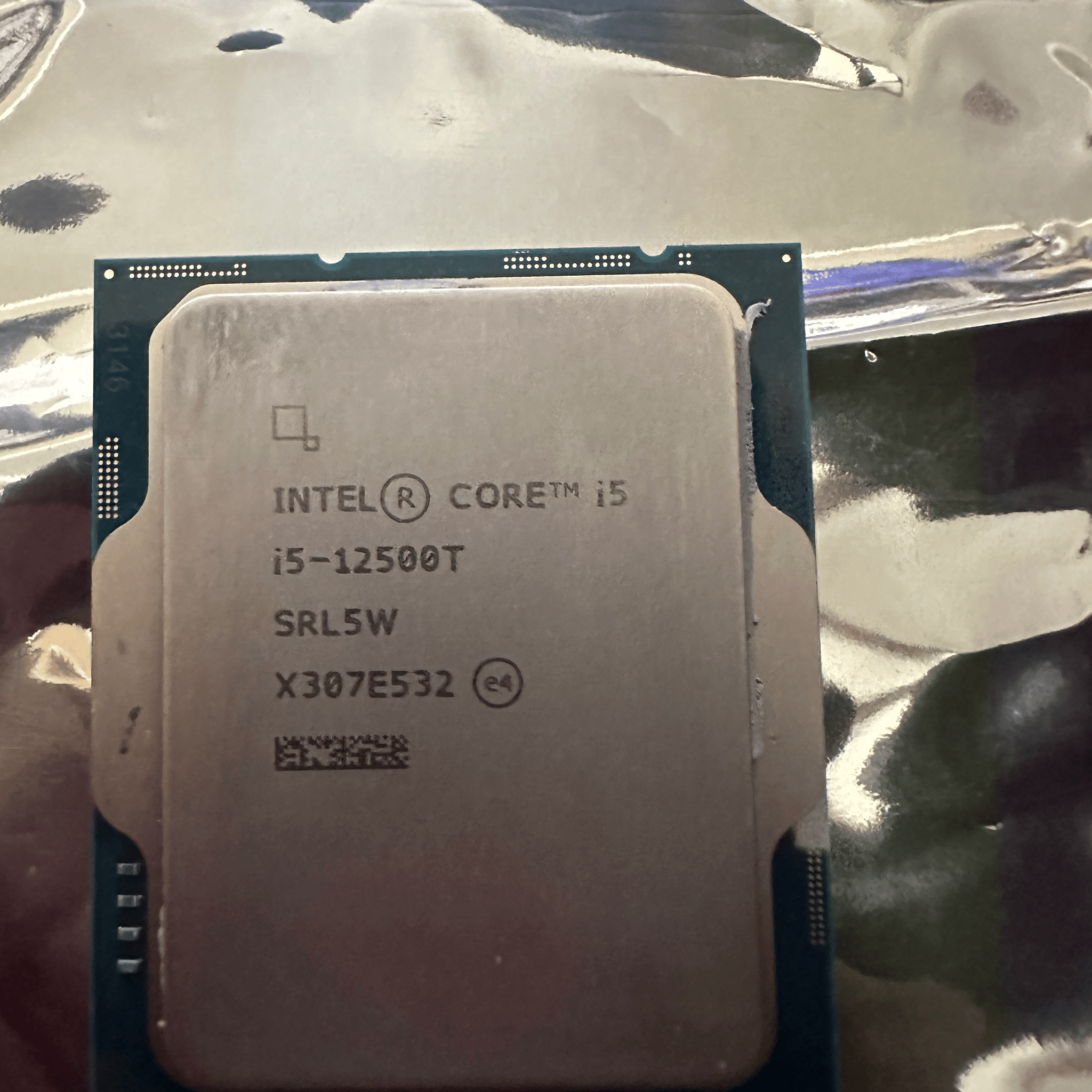Intel Core i5-12500T