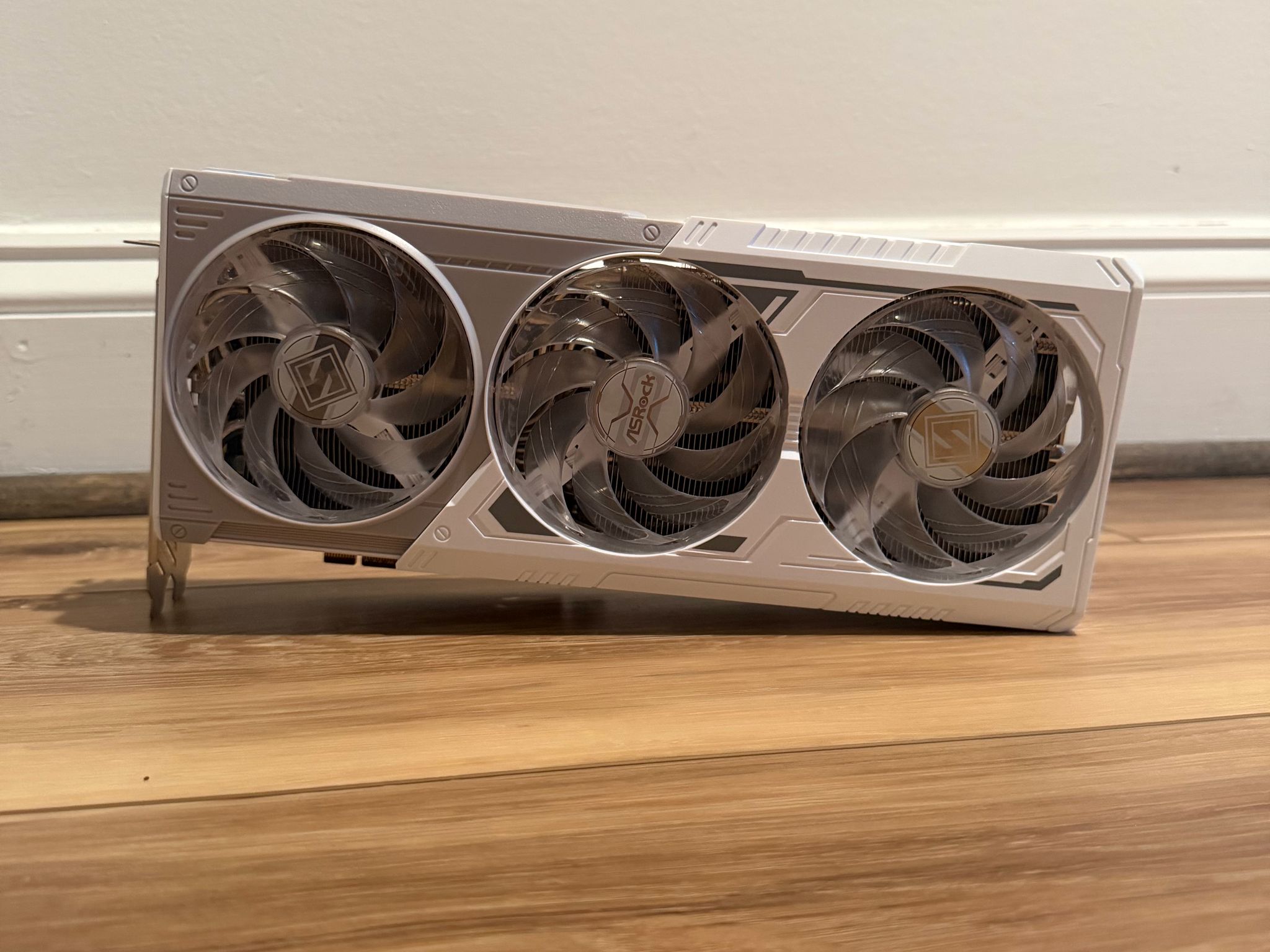ASRock Steel Legend White RX 9070 XT 16GB