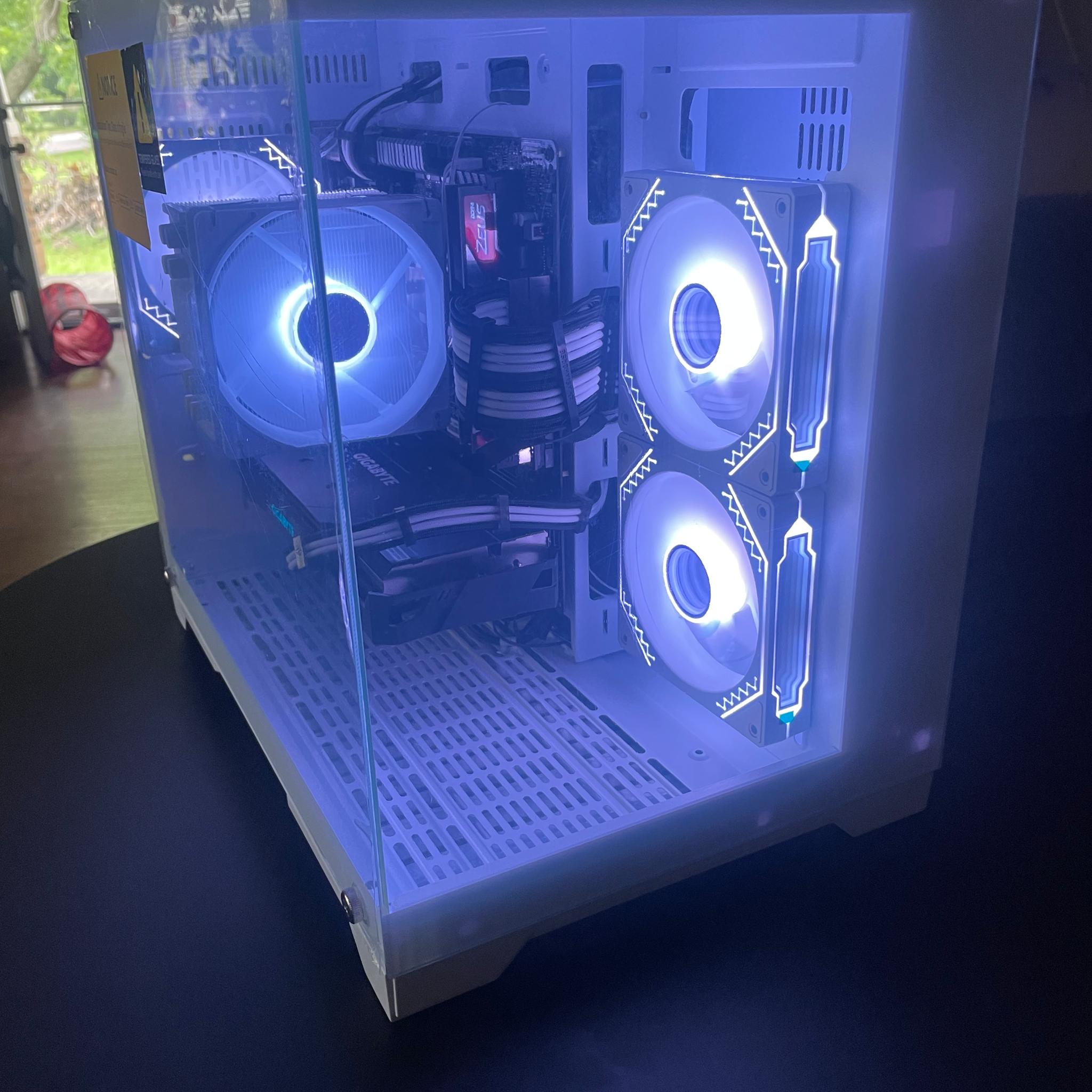 Ryzen 5, Nvidia 2060 Super - White RGB Gaming PC