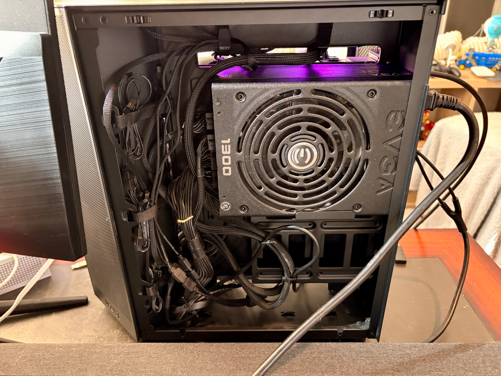 RTX 5070 + Ryzen 7 9700x Gaming/Workstation PC | 32GB DDR5 | 4TB Storage | 1300WGold PSU | Free Ship