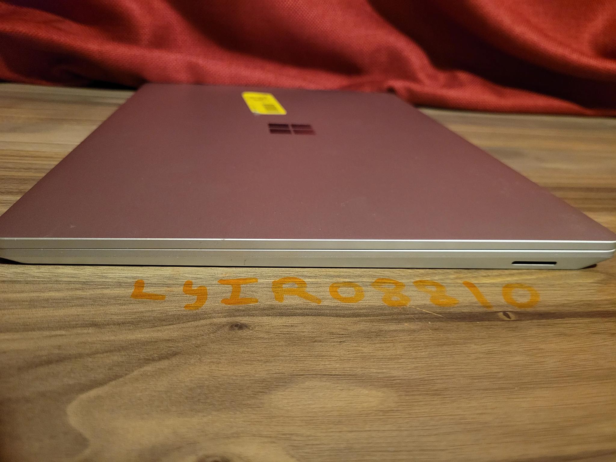Microsoft Surface Laptop 3 - Ryzen5 - 15" touch screen - 128gb