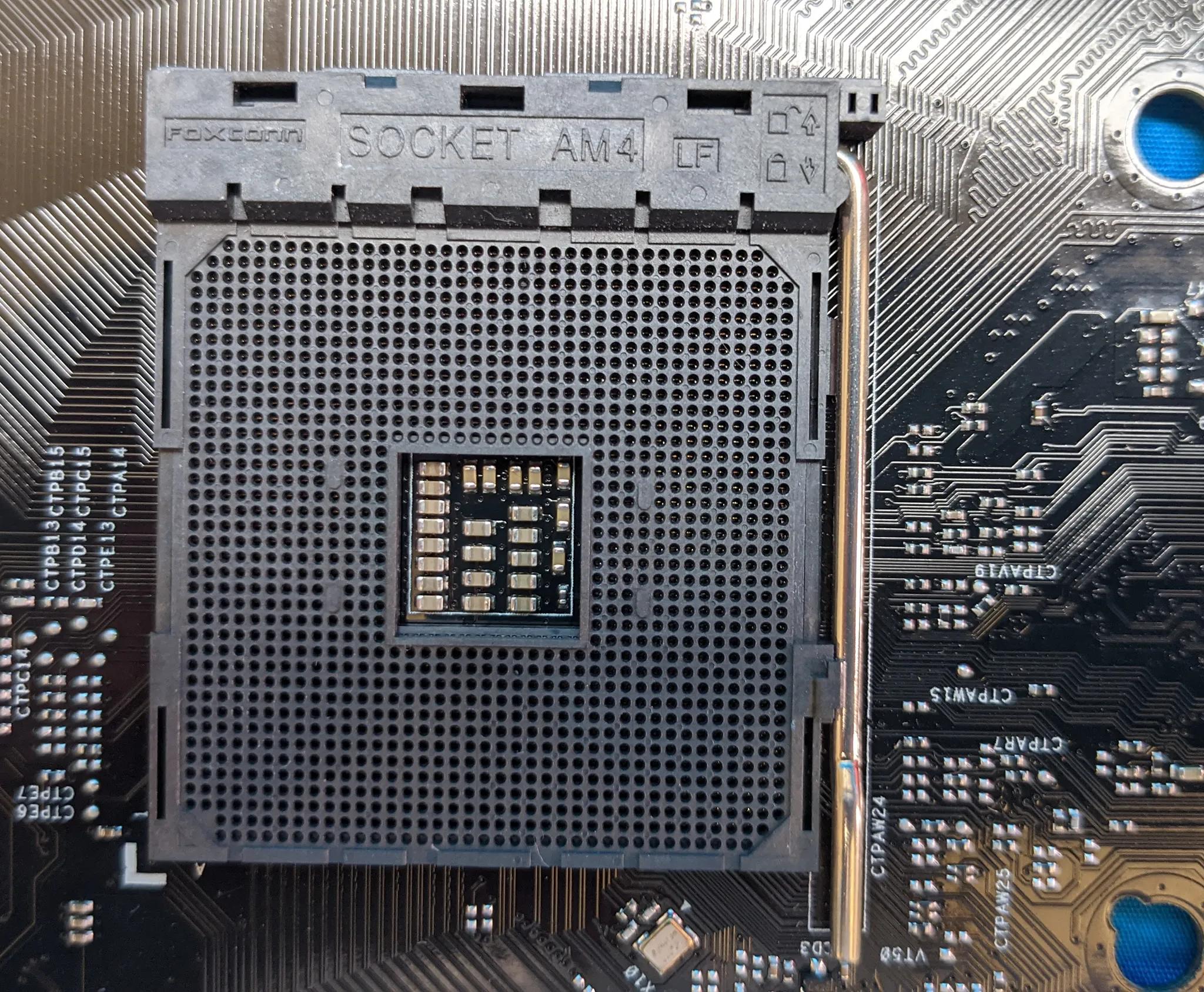 *READ* ASRock B550M-C AMD Socket AM4 MicroATX DDR4 PCIe 4.0 Desktop Motherboard No I/O Shield
