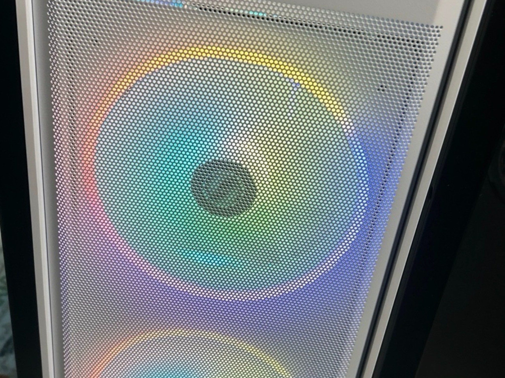 Gaming PC Setup - Ryzen 7 9800X3D / RTX 5070 Ti 16GB / 32GB DDR5 / 3.25TB SSD / Full Peripherals