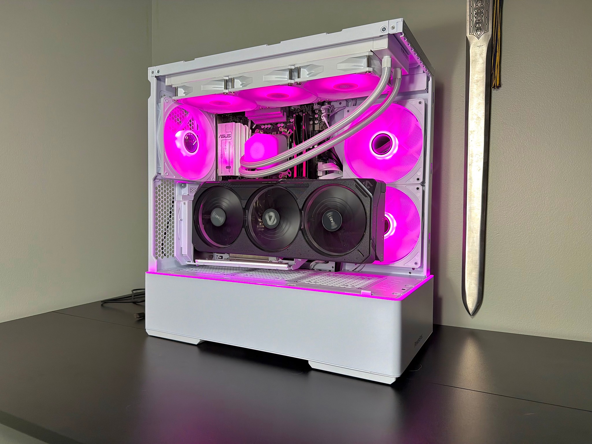 RTX 5080 | Ryzen 7 9800X3D | 64GB DDR5 | 2TB Gen5 | 1000w Gold Power Supply | White Gaming PC