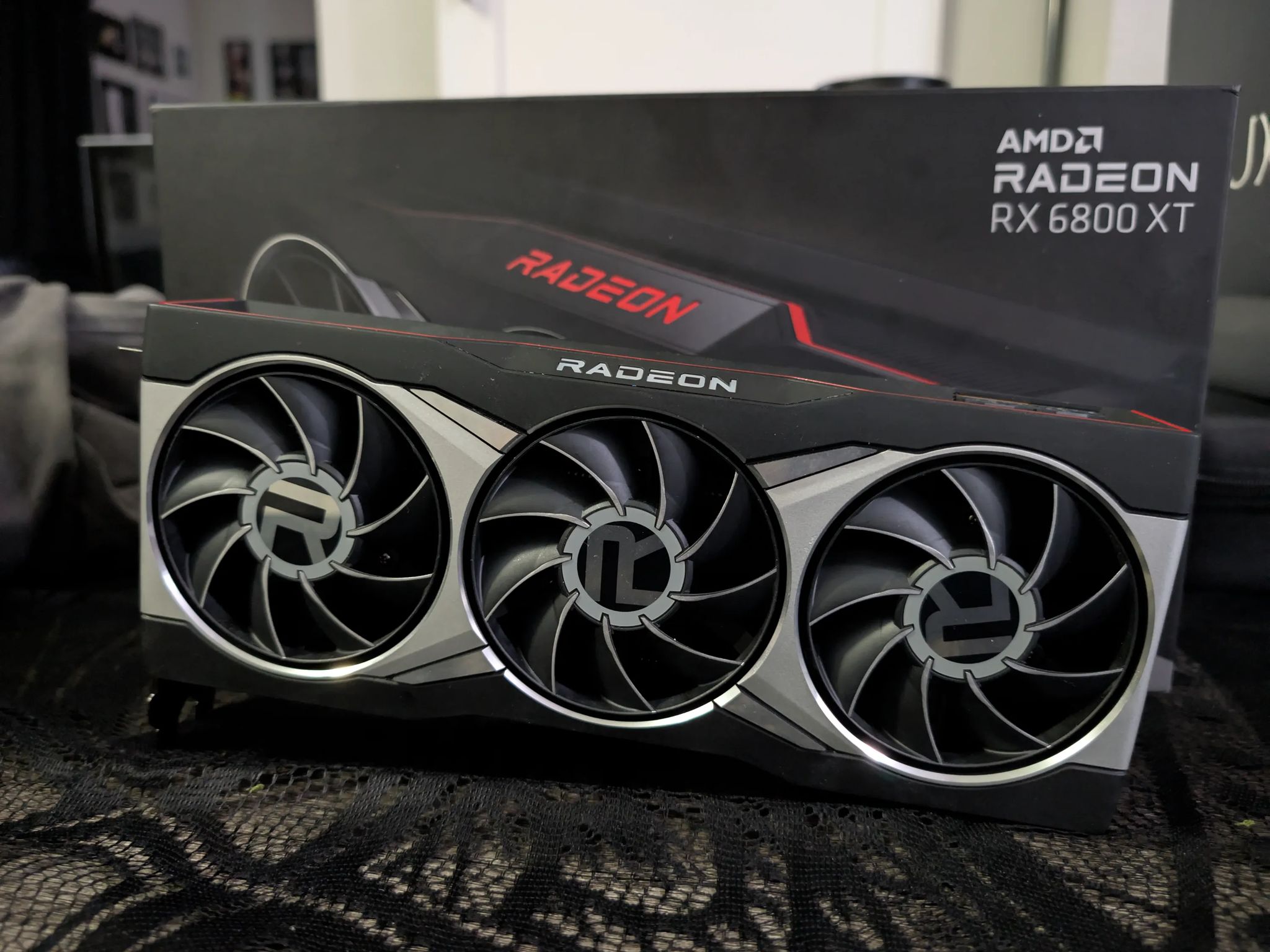AMD Radeon RX 6800XT 16GB in Original Packaging with extra PhaseSheet PTM