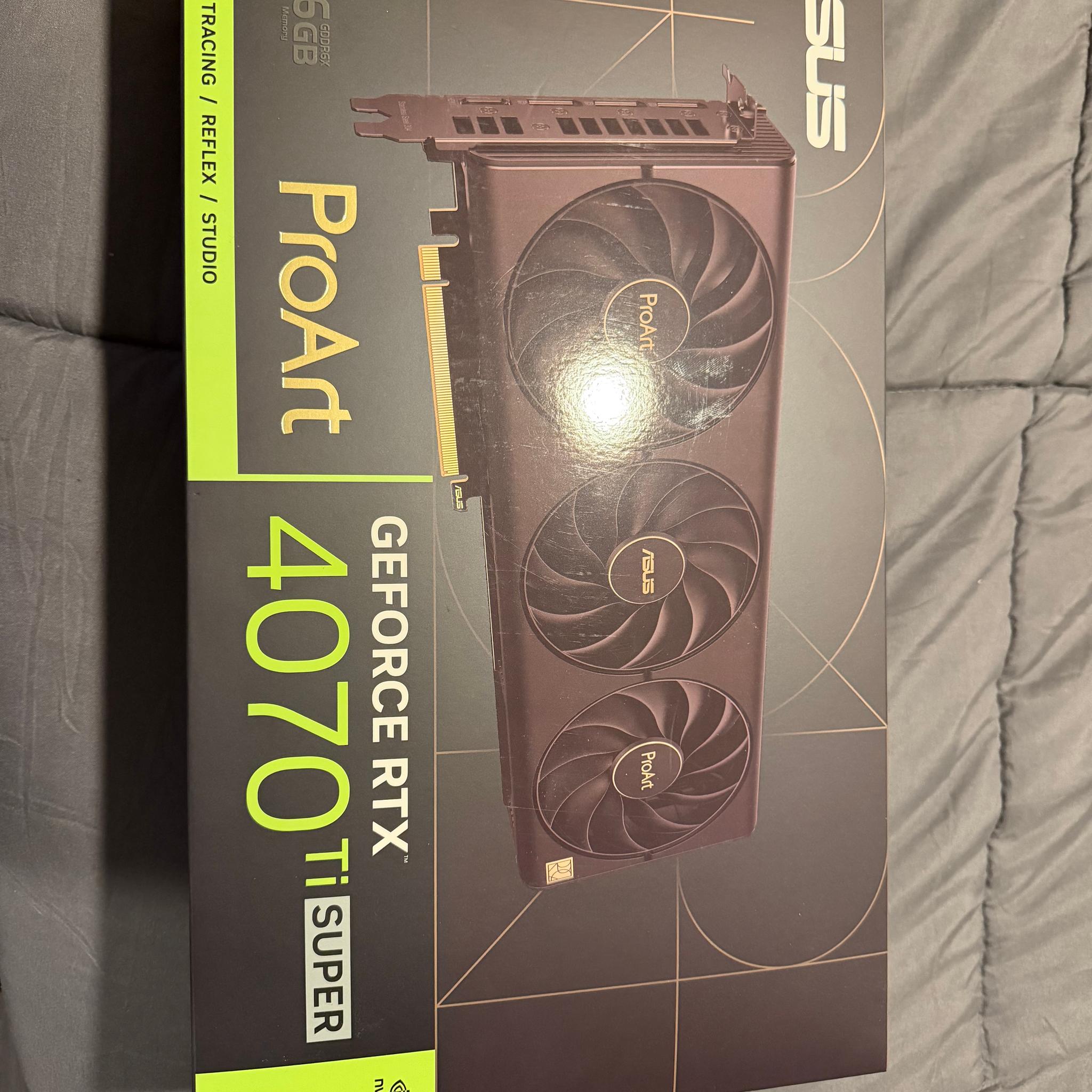 Asus ProArt GeForce RTX 4070 Ti SUPER