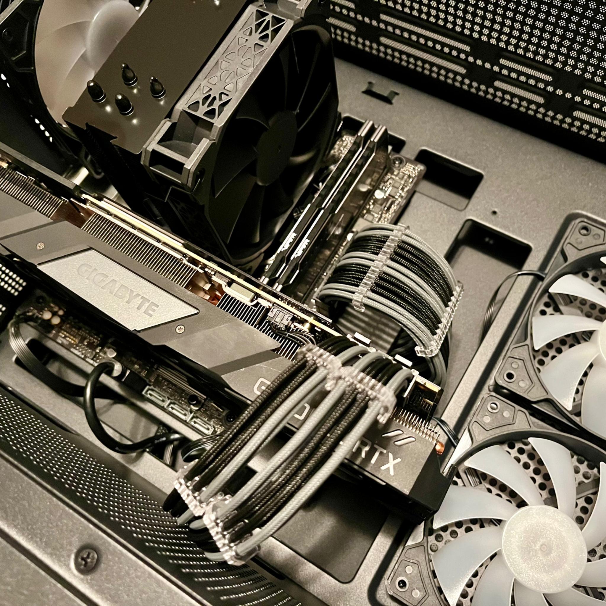 Mid Range Gaming PC |RTX 2080 // i7 9700K // 1TB NVME SSD|