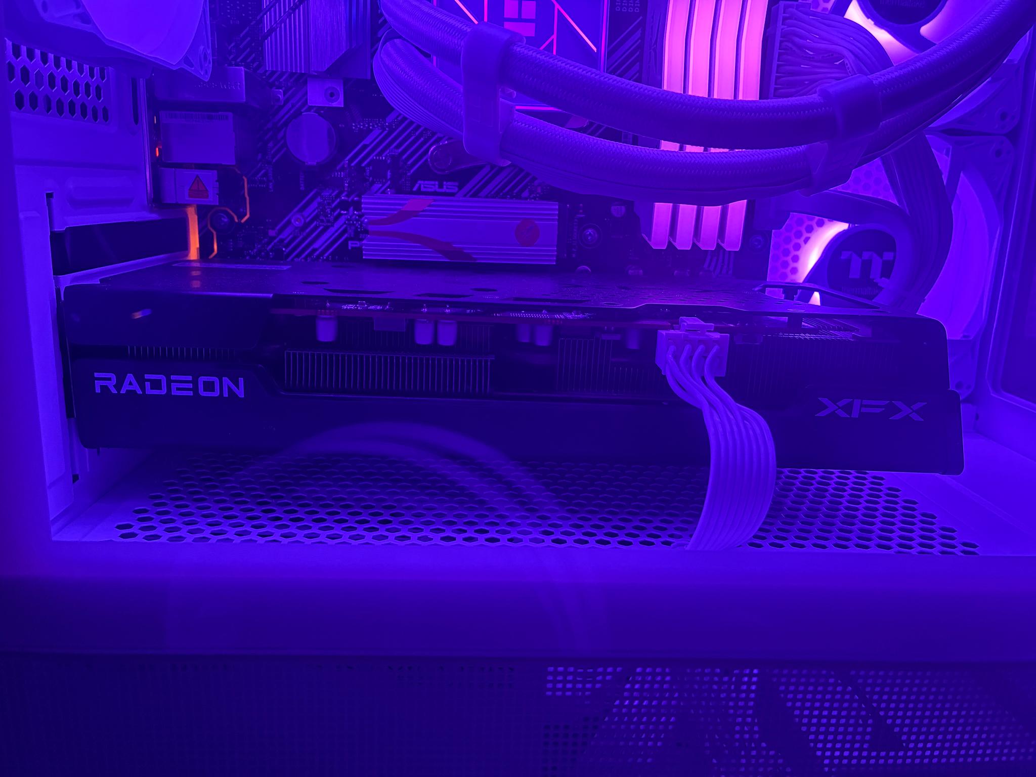 XFX Speedster QICK 308 Black Radeon RX 6600 XT