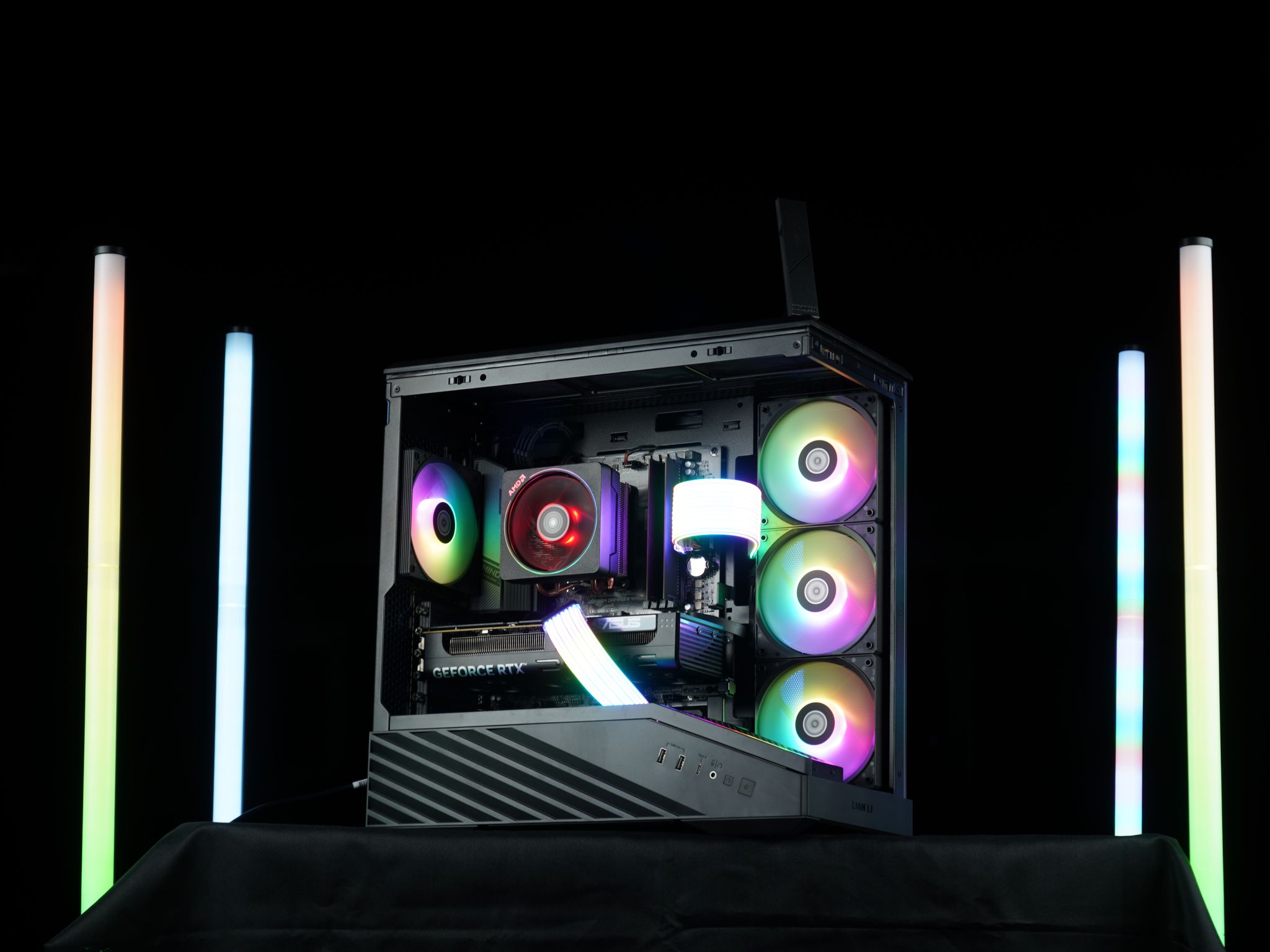 🖤🐦‍⬛⚫ DEAR BRUCE V2 - RTX 5050 | Ryzen 5 | 16GB DDR5 | 1TB M.2 NVME ⚫◼️🦇