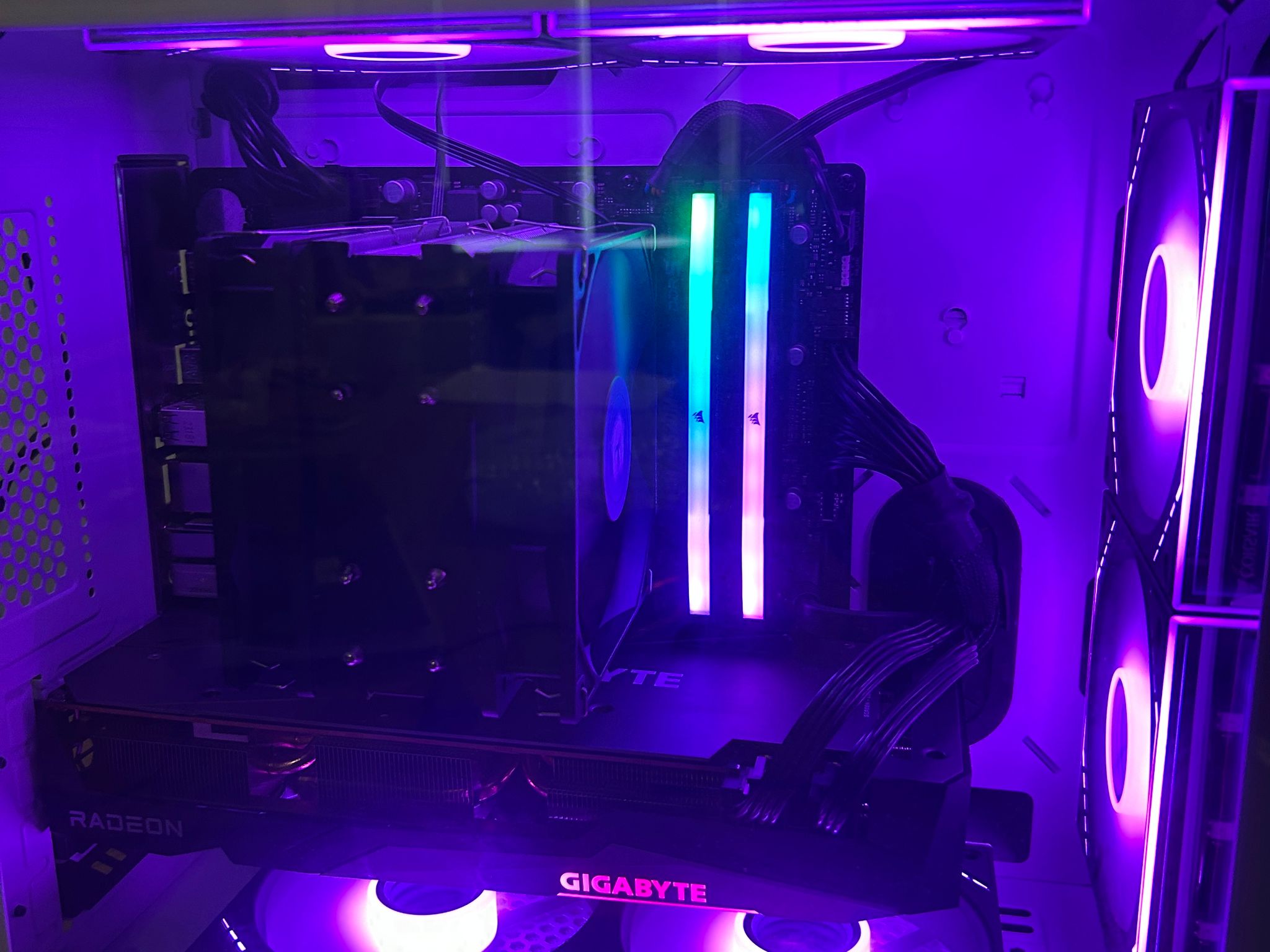 Ryzen 7600, 32gb Ddr5, RX 6750xt 1440p Gaming PC