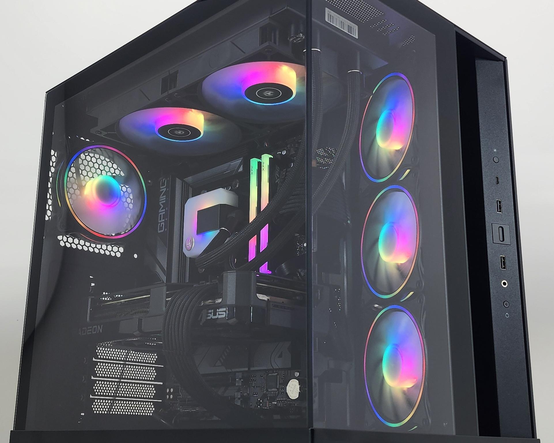 Gaming PC Ryzen 7 7700 32GB RAM 2TB SSD RX 7700 XT 12GB Win11 Computer