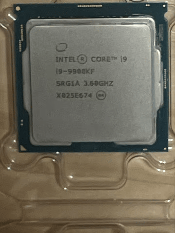 i9 9900k, ROG z390-e, 16gb Corsair Vengeance Pro BUNDLE