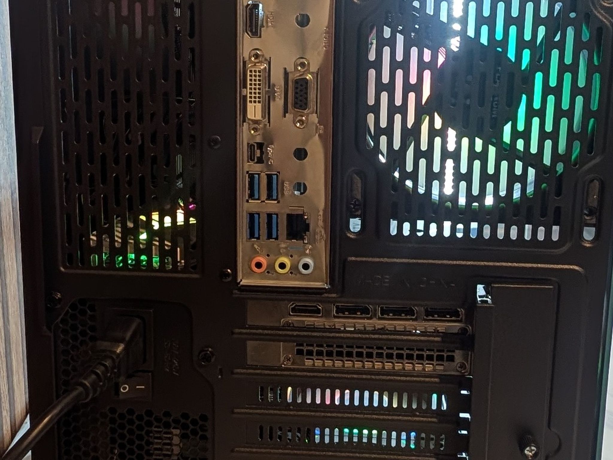 RTX 3060 12GB | I5 9400F | 16GB DDR4 | 500GB NVME