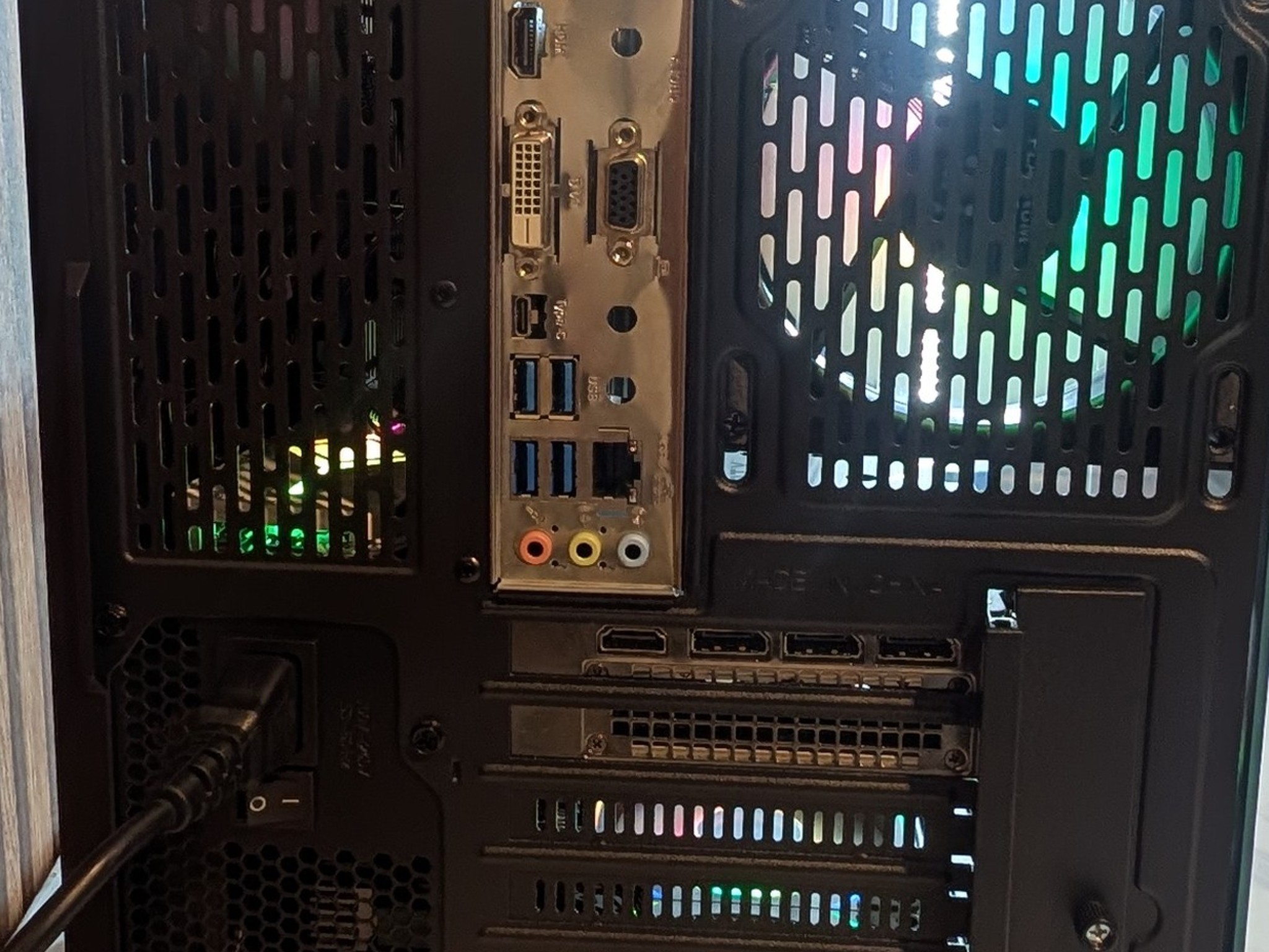 RTX 3060 12GB | I5 9400F | 16GB DDR4 | 500GB NVME