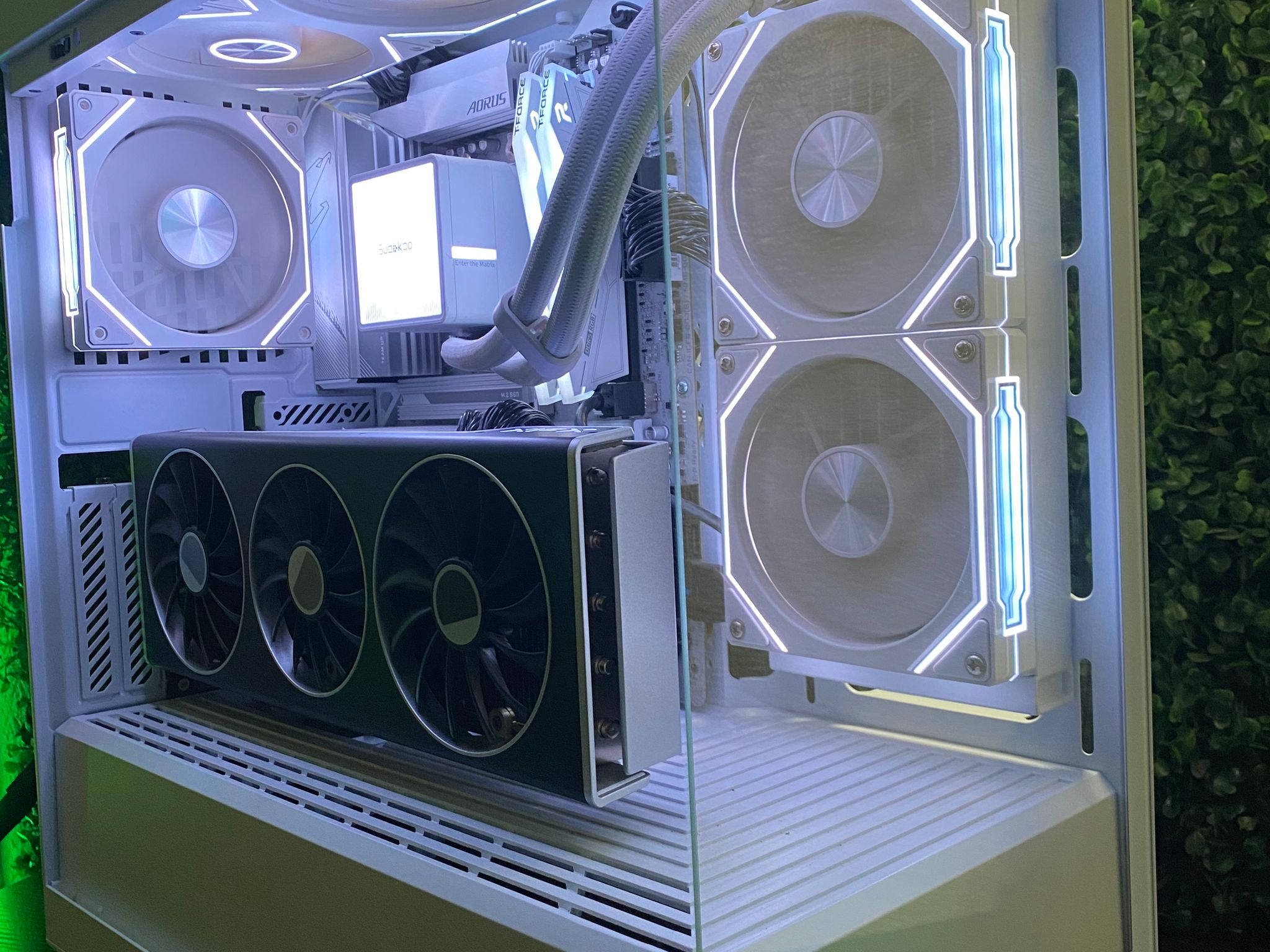 🎋🐼White Panda PC 🎋🐼 | Ryzen 9 9700X + RX 7800 XT + 32GB DDR5 | 4k/1440p |
