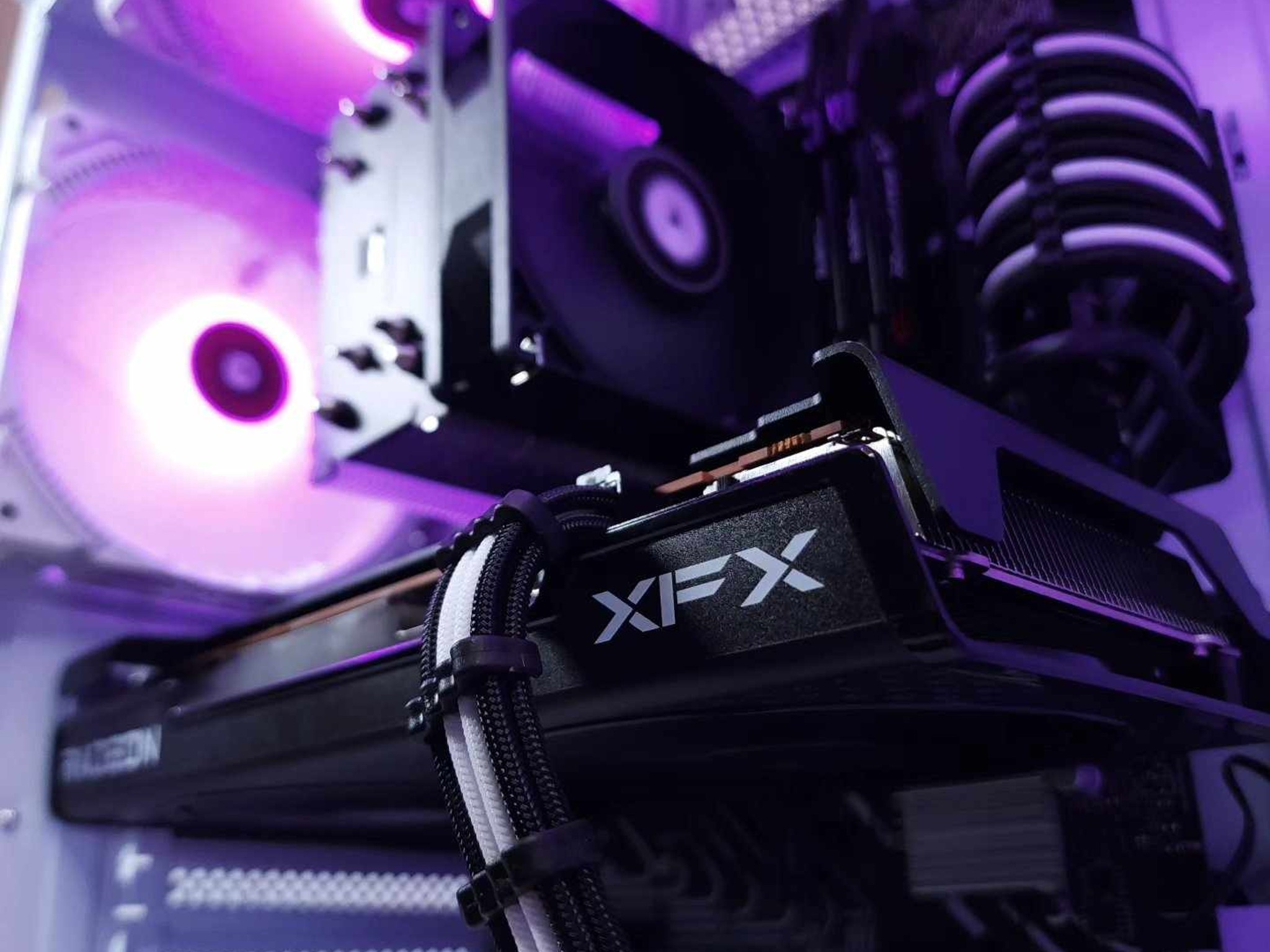 💜🤍RX 7600 | i5 12400F | 16GB 3600MHz | 1TB NVMe