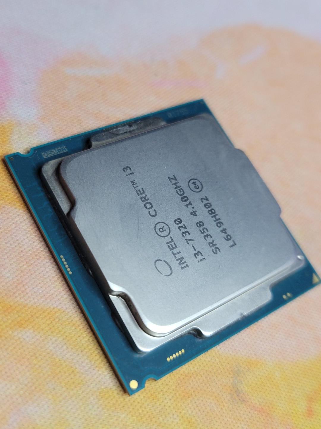 Intel Core i3-7320