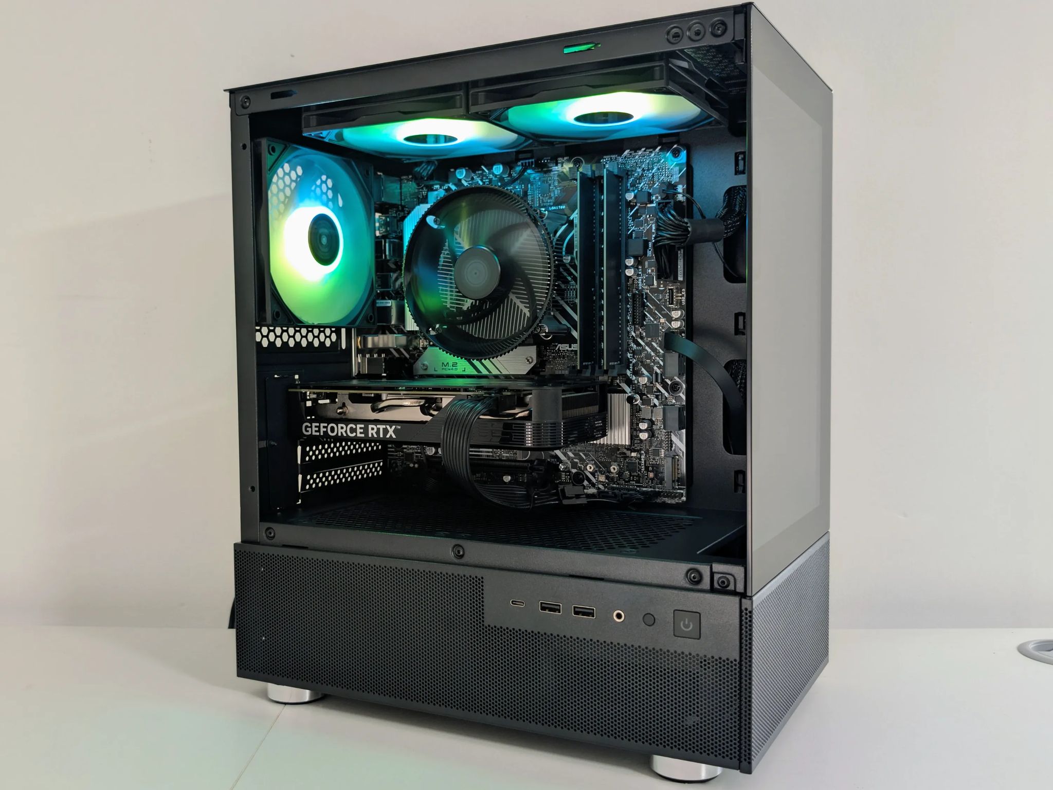 ⚡Plug-and-Play i5-12400F + RTX 4060 Gaming  PC - Like New!