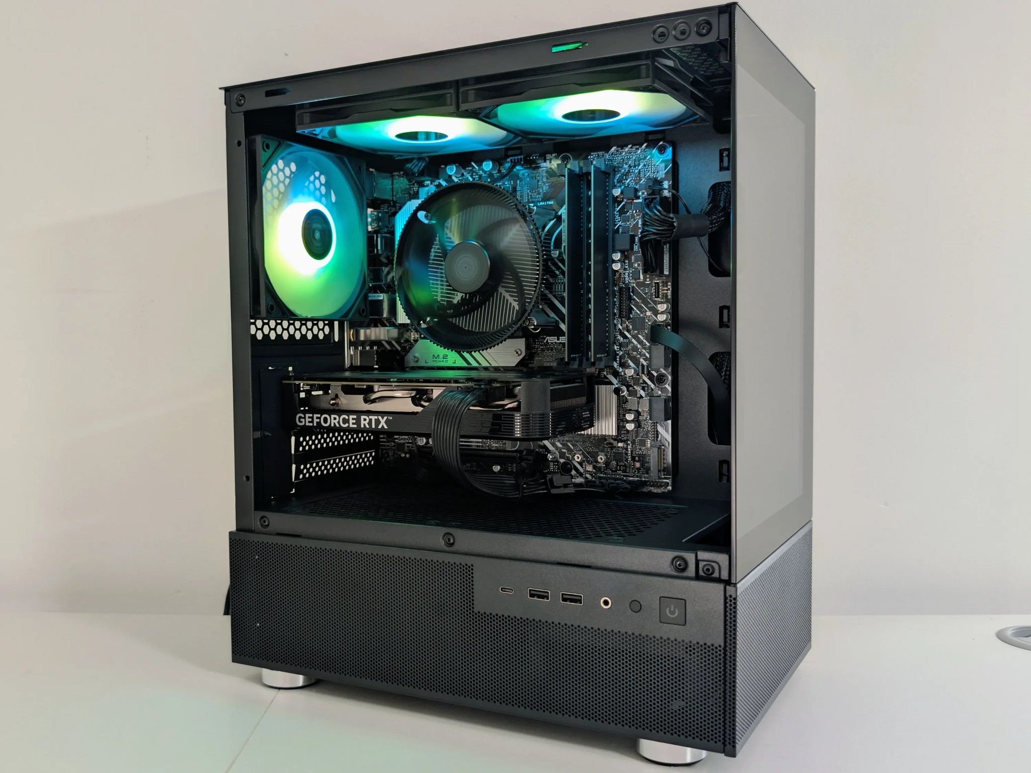 ⚡Plug-and-Play i5-12400F + RTX 4060 Gaming  PC - Like New!