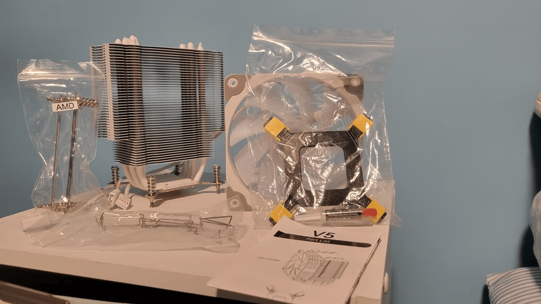 Gently USED Vetroo V5 CPU Cooler- White. Includes ALL Parts & Accessories