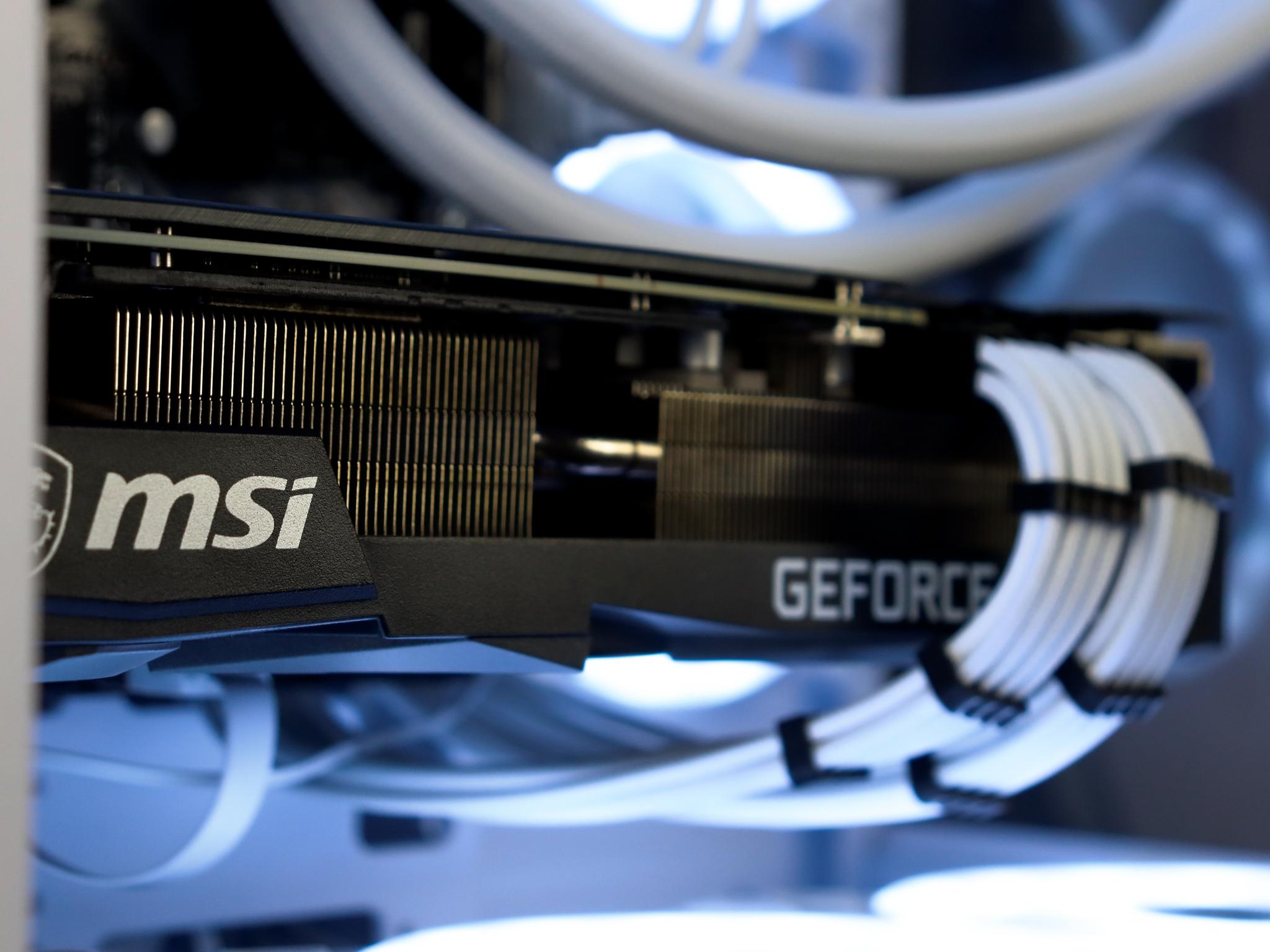 ❄️🧊💎- Whiteout 1440P Gaming PC | RTX 3080, Ryzen 7 5700X, 32GB RAM, 1TB NVMe SSD ❄️🧊💎