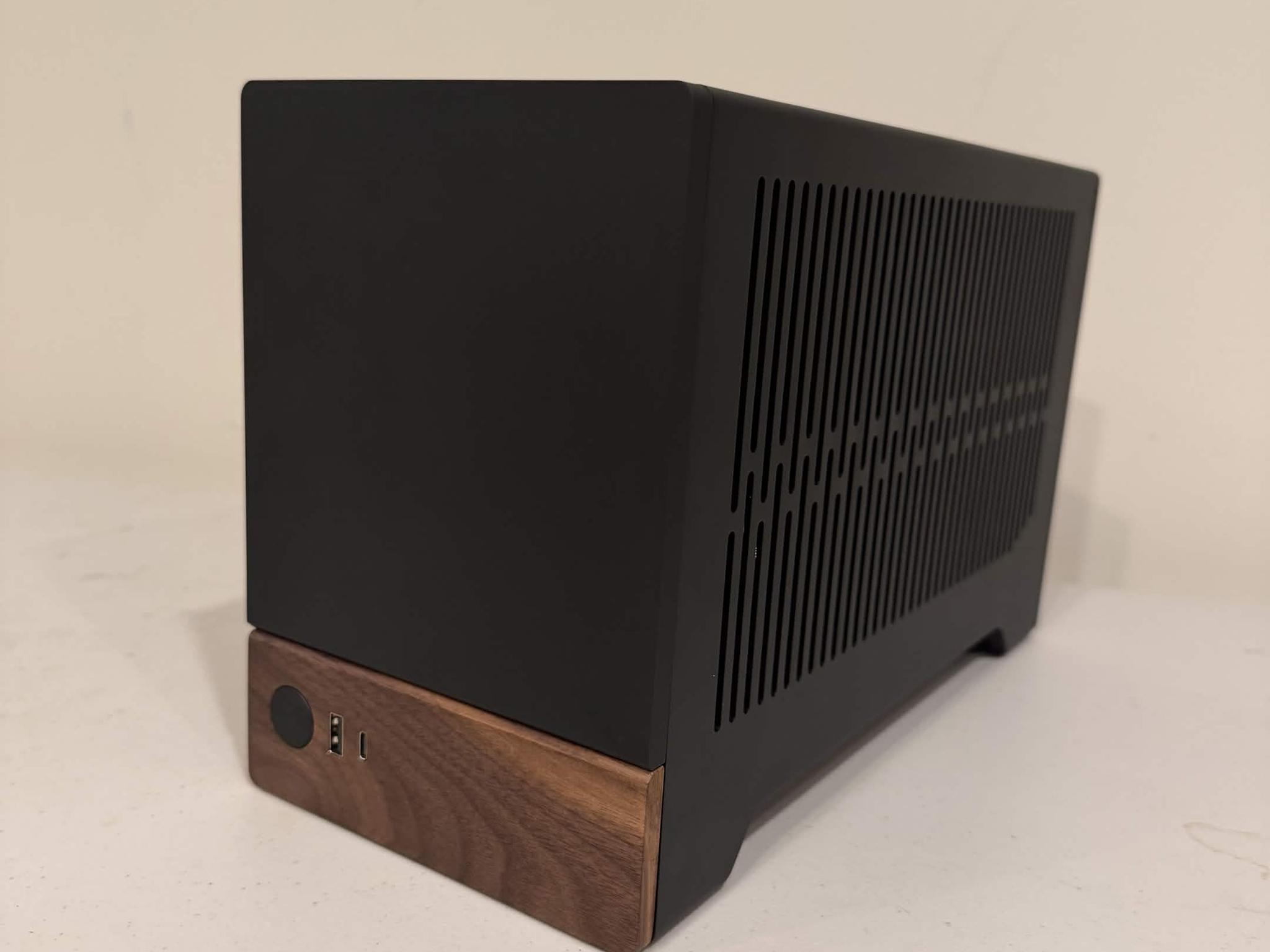 RTX 5080 FE / Ryzen 7 7800X3D Gaming PC – New SFF Fractal Terra Build