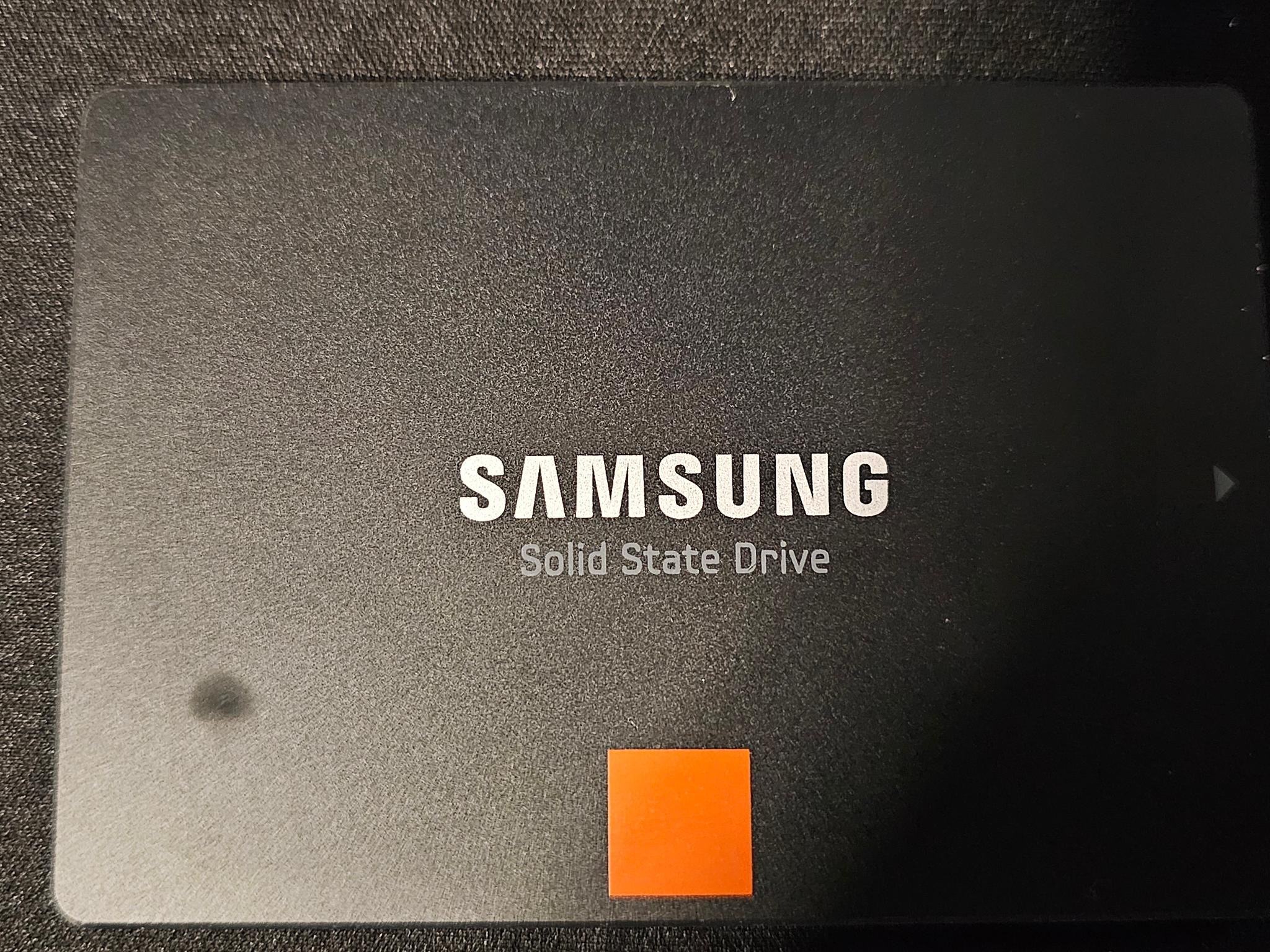 Samsung 840 PRO 128GB SATAIII 2.5"x7mm SSD - Please Read Description