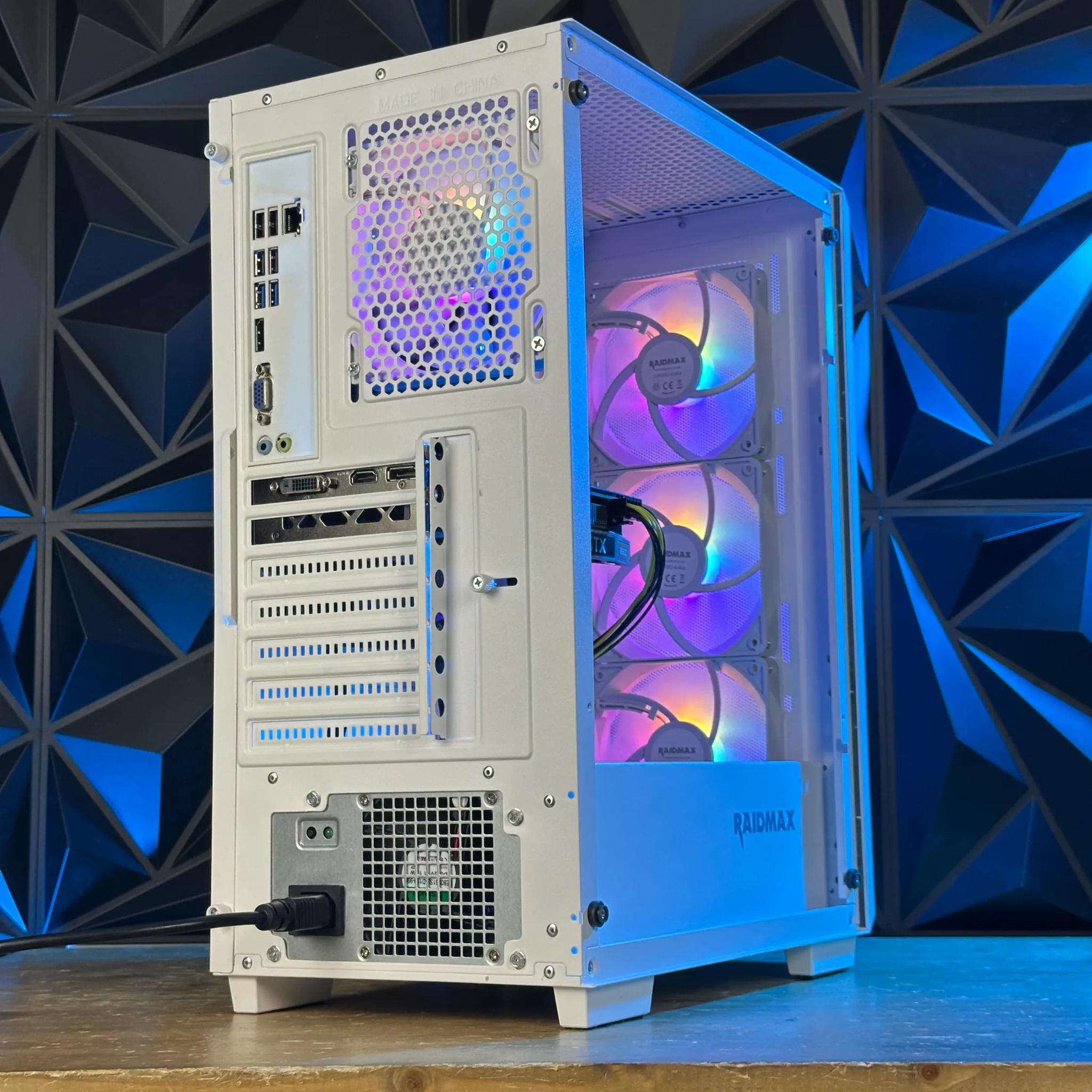 ❄️ Frostmax ❄️ Custom Gaming PC - Intel i7 4th gen, Nvidia GTX 1660 Super 6gb, 32GB RAM, SSD+1TB W11