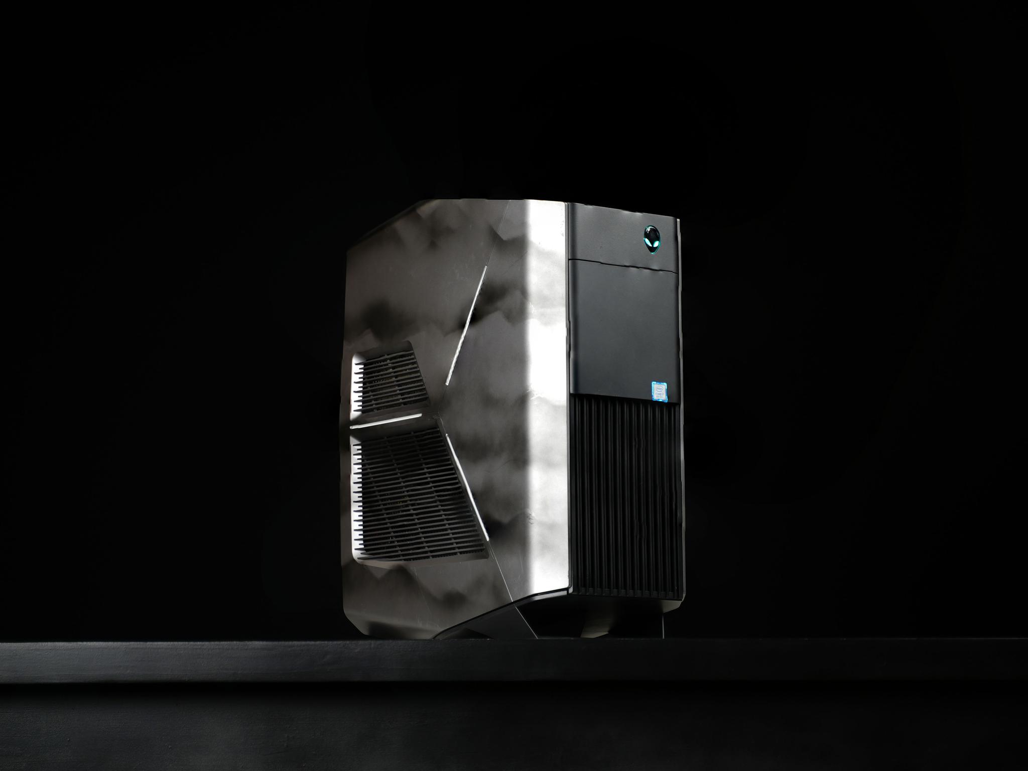\ NA-03 / GTX 1080 Intel Core i5 8700K .7TB Windows 11 16GB Gaming PC