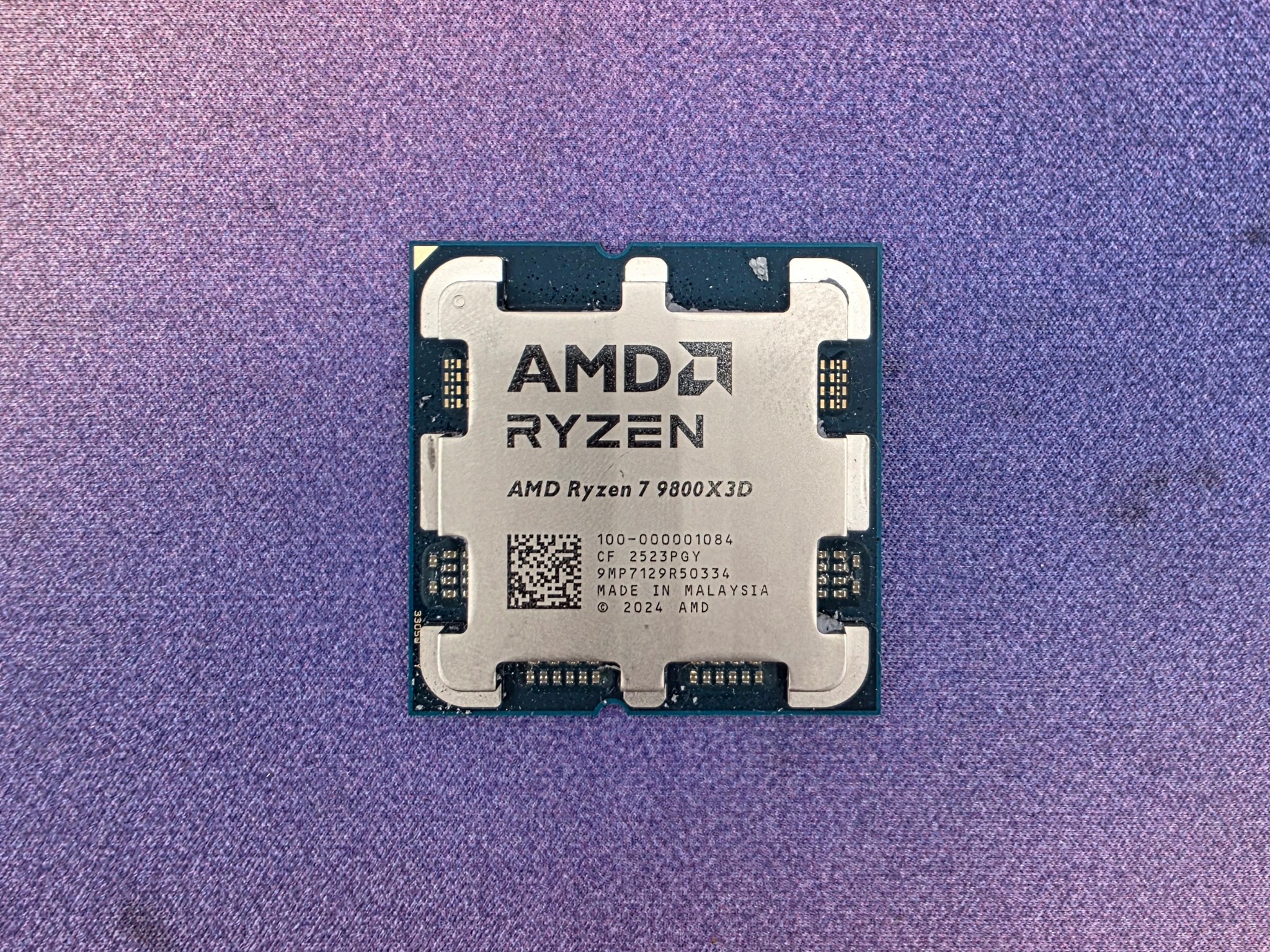 AMD Ryzen 7 9800X3D Processor