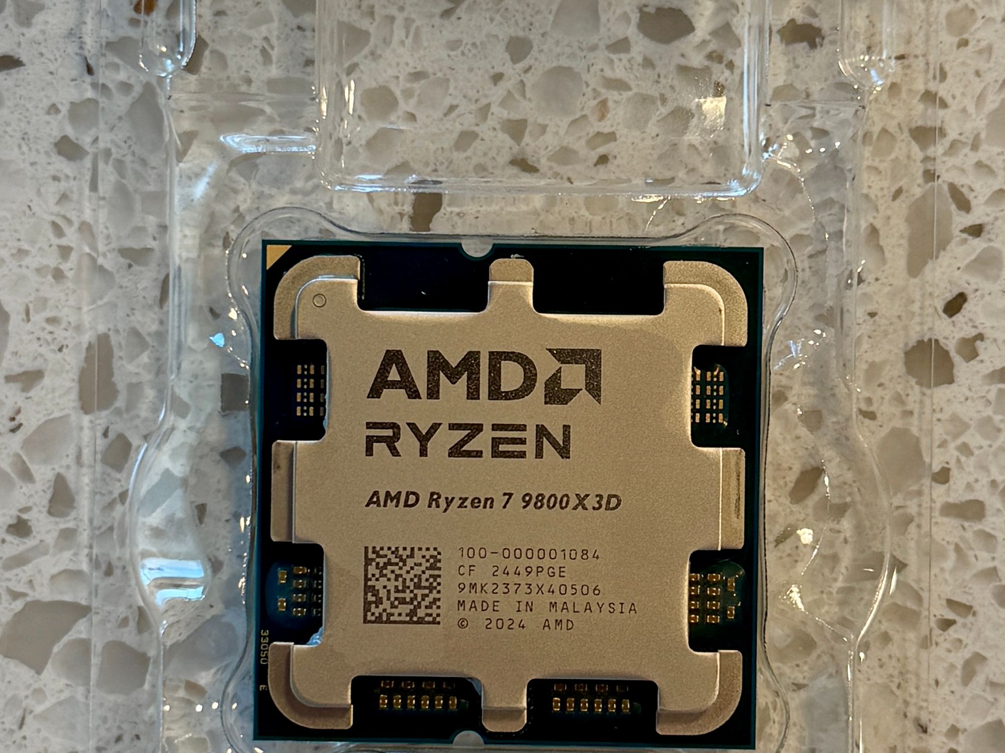 AMD Ryzen 7 9800X3D