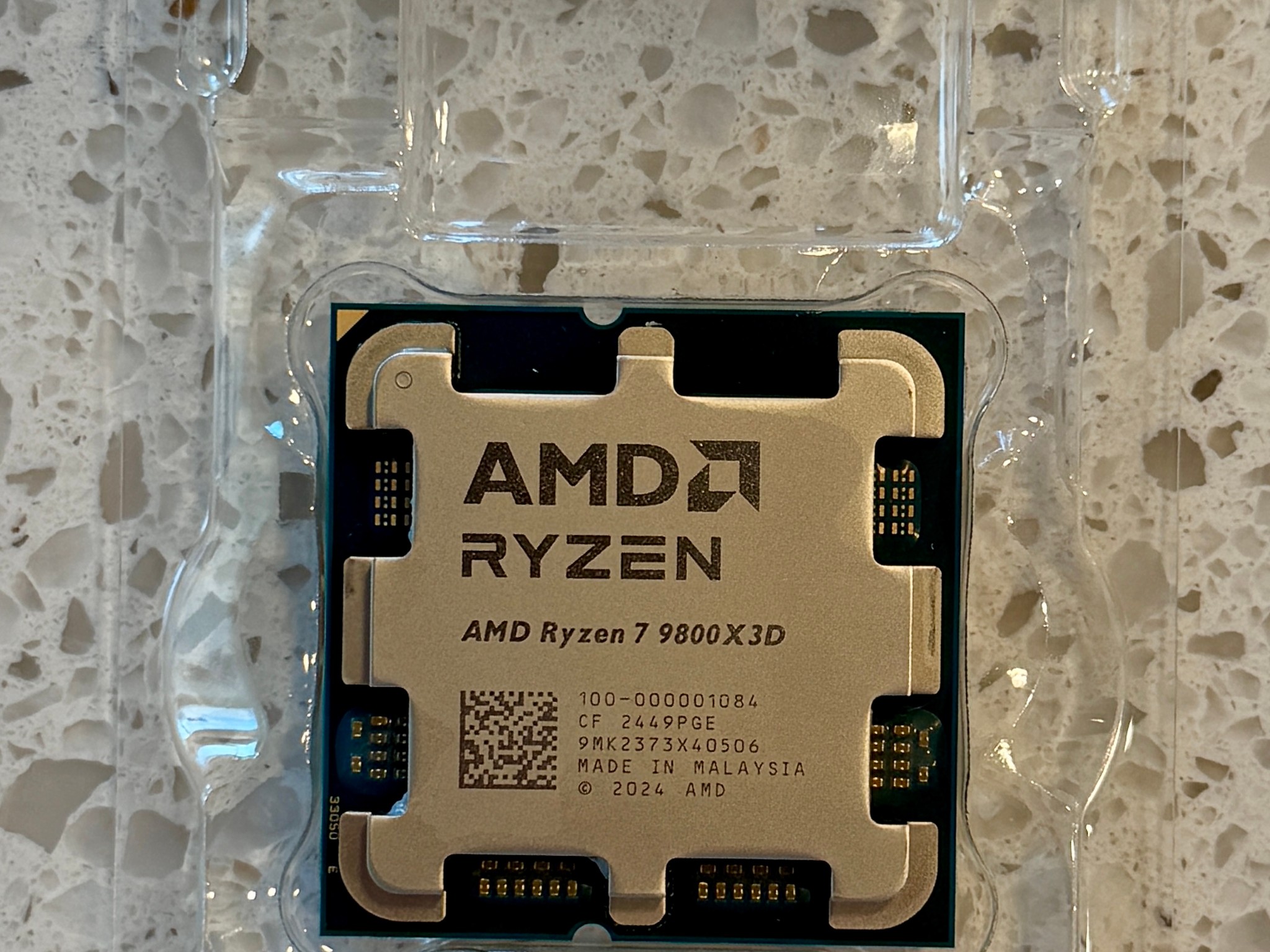 AMD Ryzen 7 9800X3D