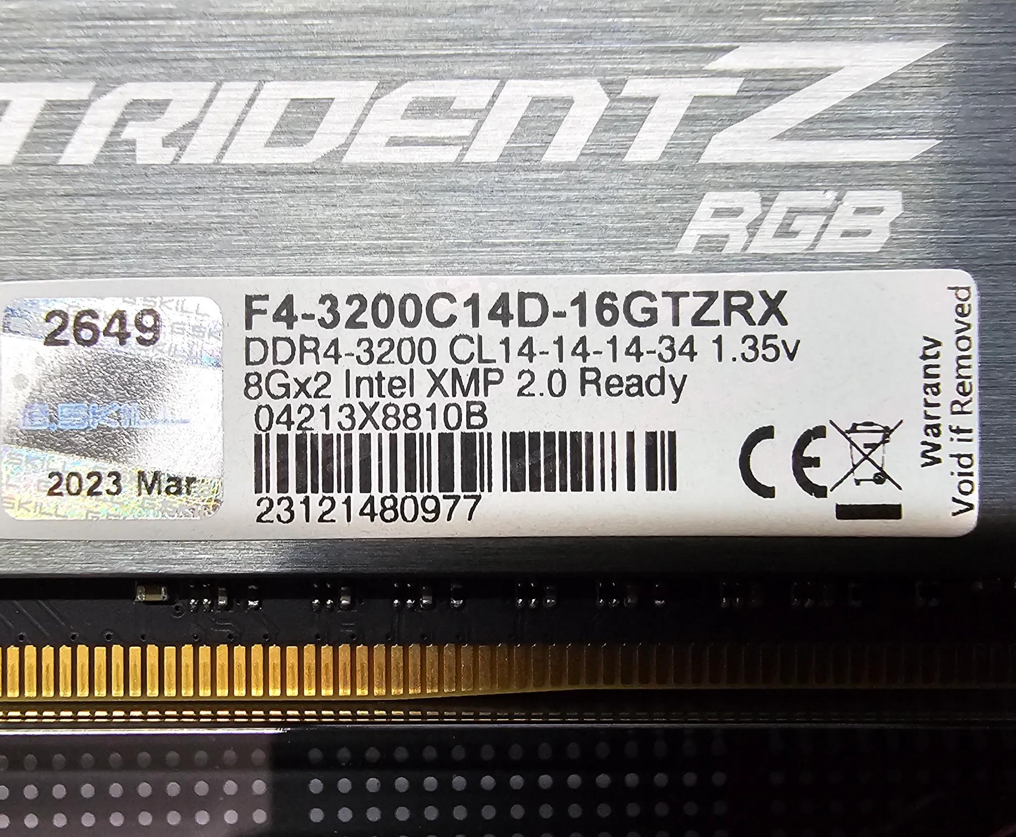 G.Skill Trident Z RGB 16GB (2x8GB) DDR4 3200 CL14 - F4-3200C14D-16GTZRX