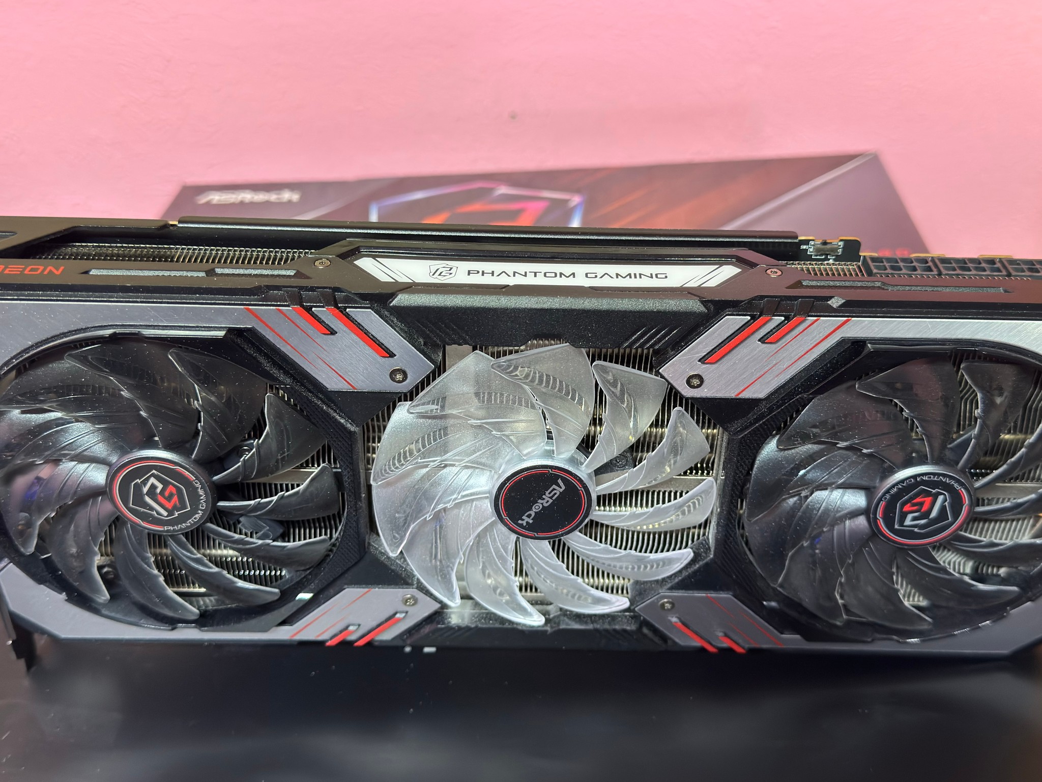 AMD Radeon™ RX 6800 XT Phantom Gaming D 16G OC