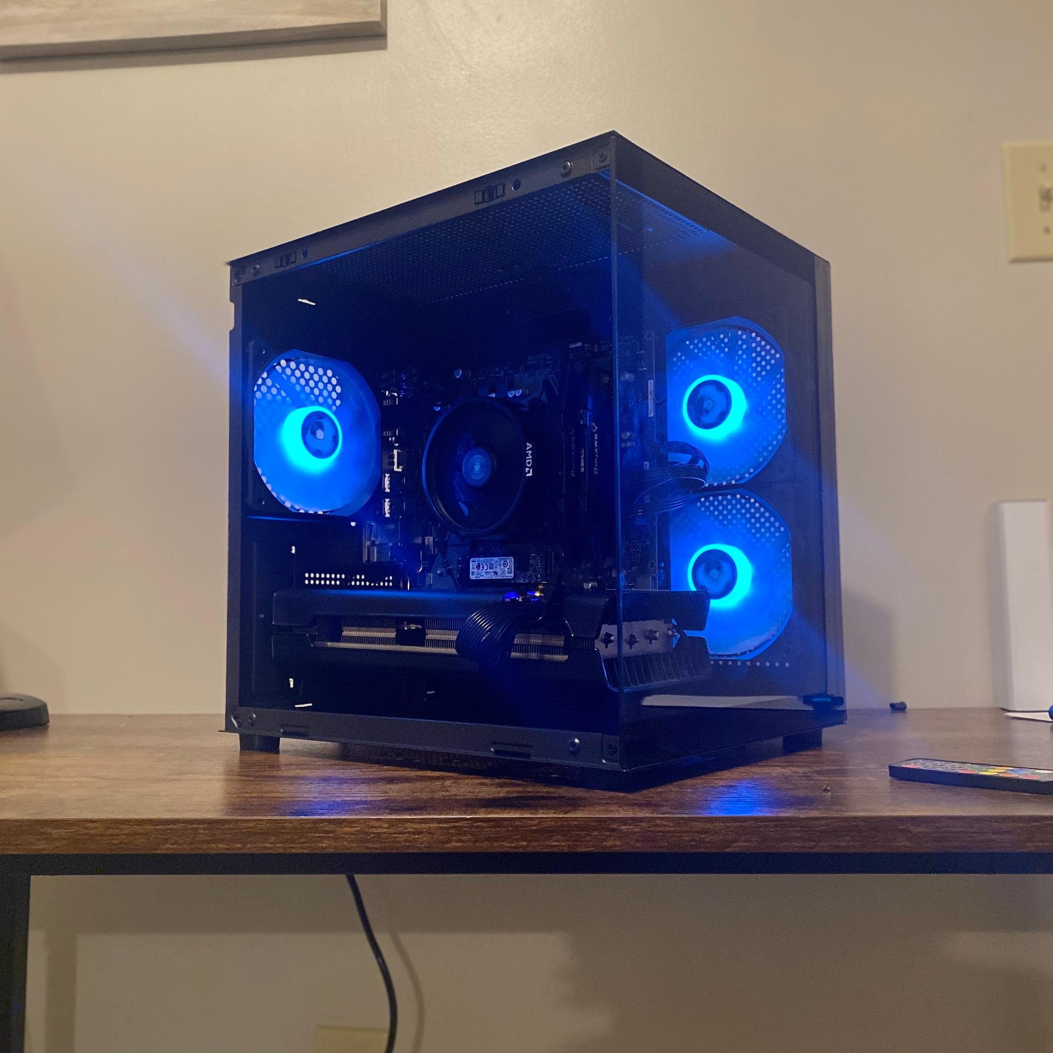 RX 5700xt | Ryzen 5 3600 | 16gb Ram | 512 Gb NVME ssd | wifi + windows 11