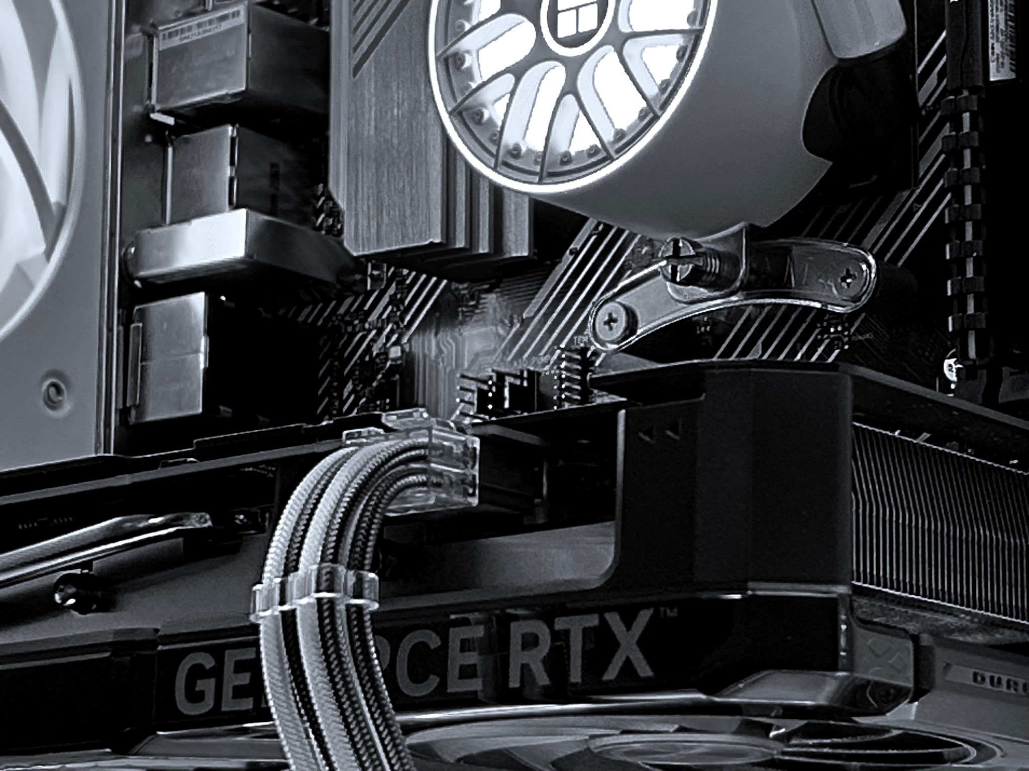 RTX 4060 • Ryzen 5 5600 • 32GB RAM • 1TB NVMe — Pro-Tuned, Smooth High-FPS Gaming