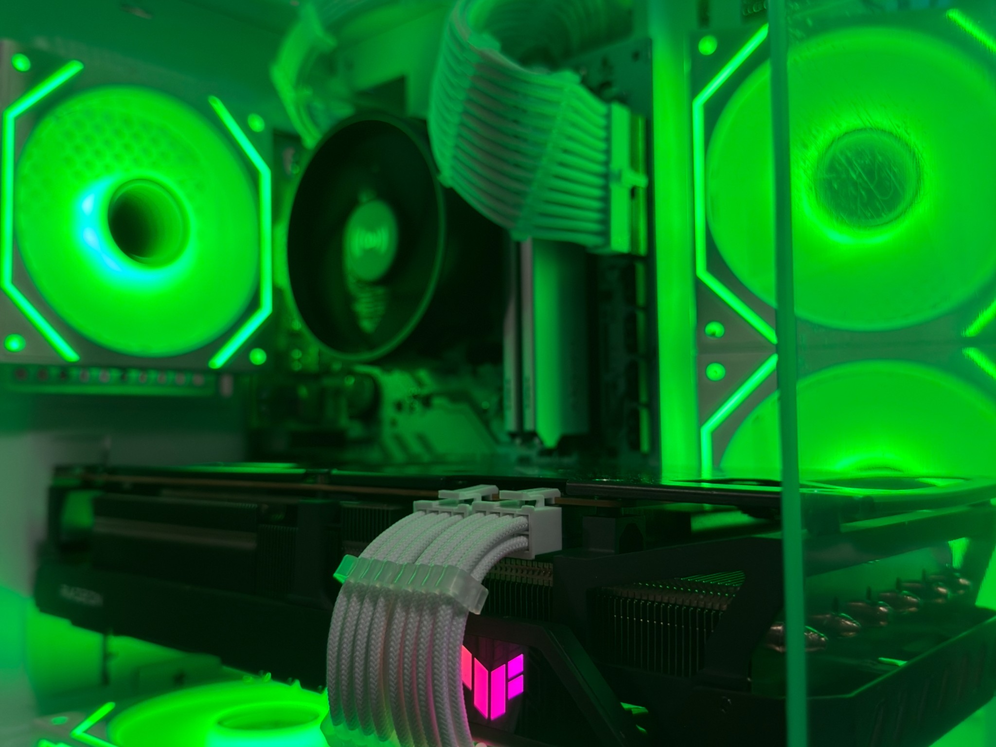 1440p COMPACT GAMING PC | 6700xt | RYZEN 5 5600 | 32GB RAM | 1TB M.2