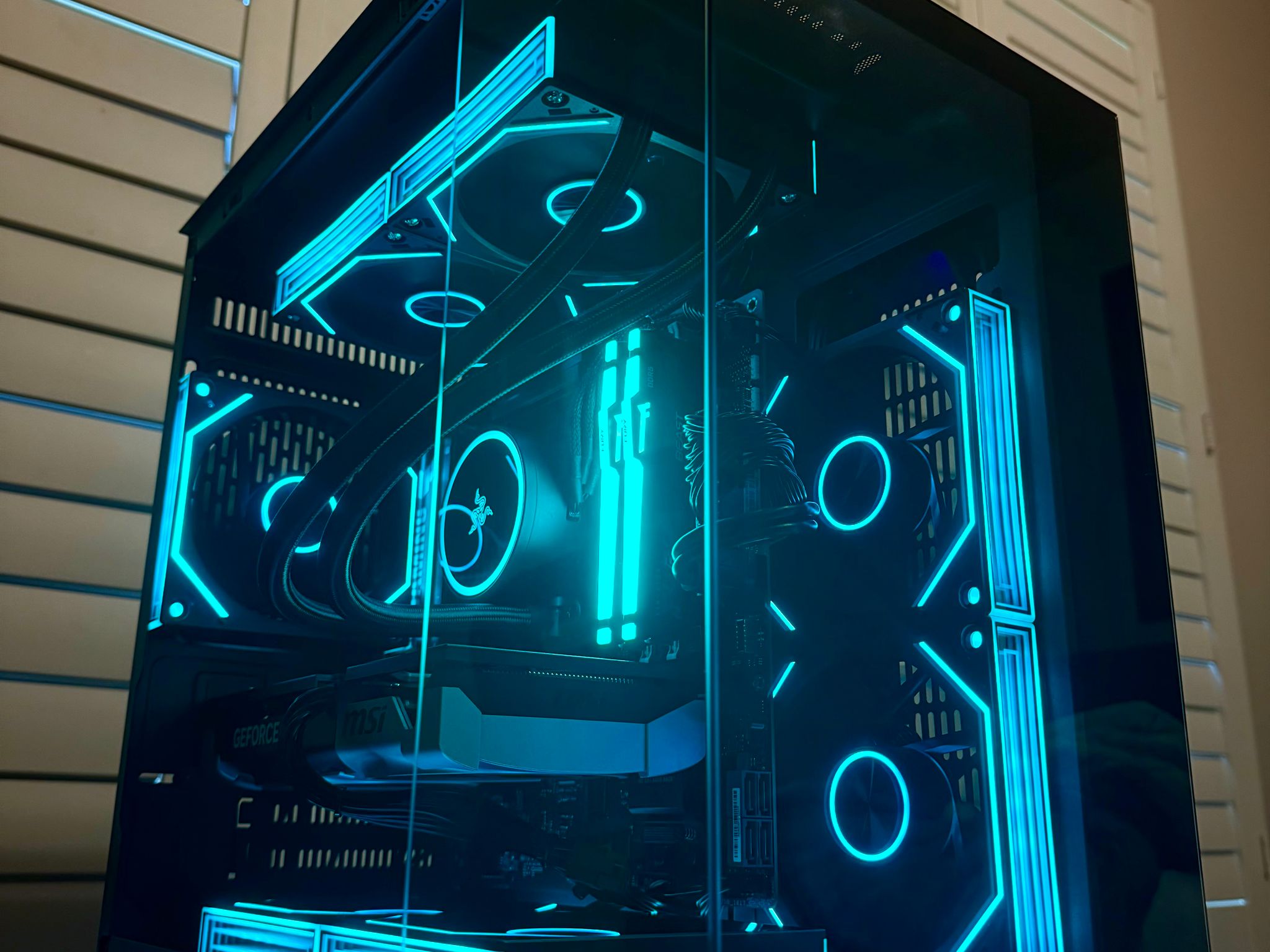 E-Sports Ready Gaming PC — RTX 5060 Ti | Ryzen 5 9600X | 32GB DDR5 | 1TB Gen4 NVMe