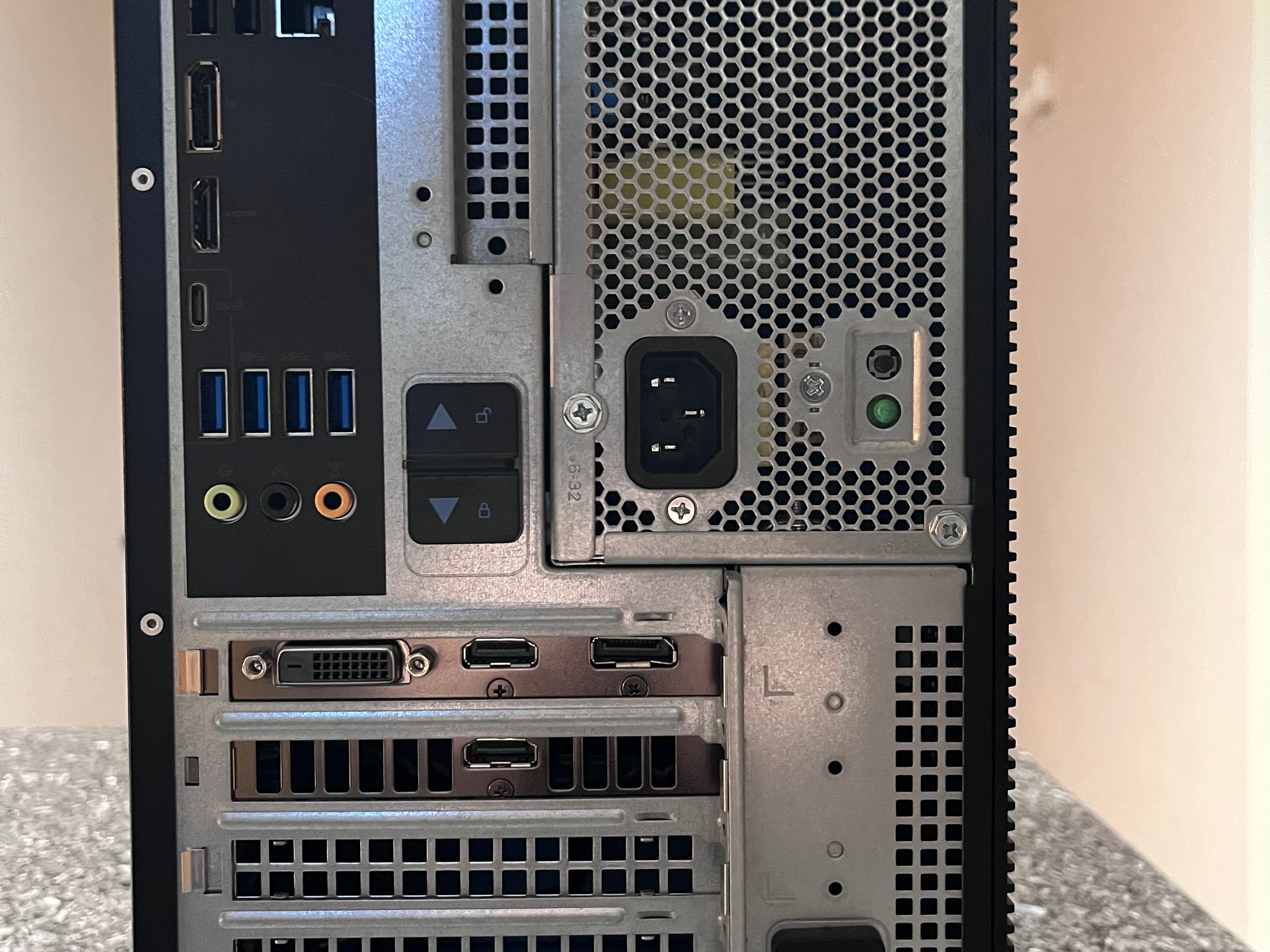 Budget Sleeper PC - Nvidia 1660 Ti, Intel i5 8400 Gaming PC - 16GB RAM, 256 GB SSD, Windows 11