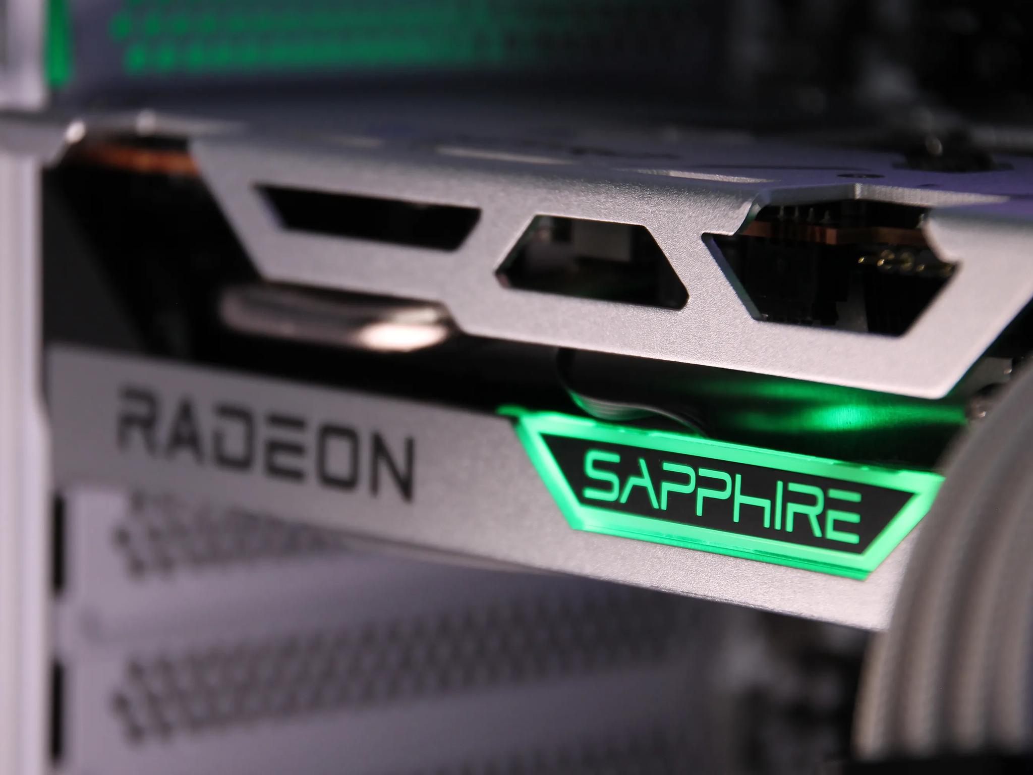 𝘾𝙊𝙈𝙀𝙏 // Intel Core i5-13400F, RX 6600 XT // Mid-range Gaming PC