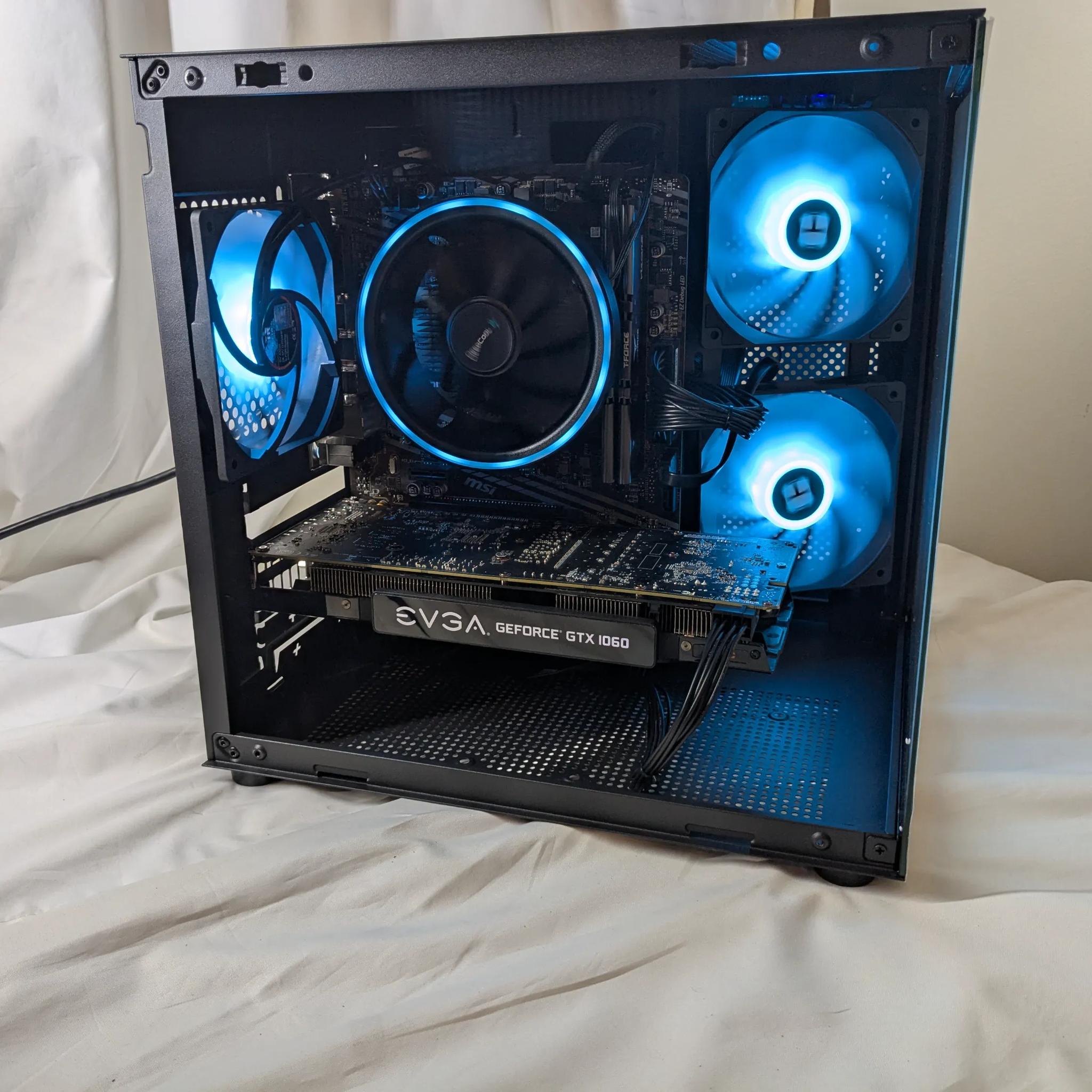GTX 1060 | RYZEN 7 1700 | 16 GB RAM | WINDOWS 11 HOME