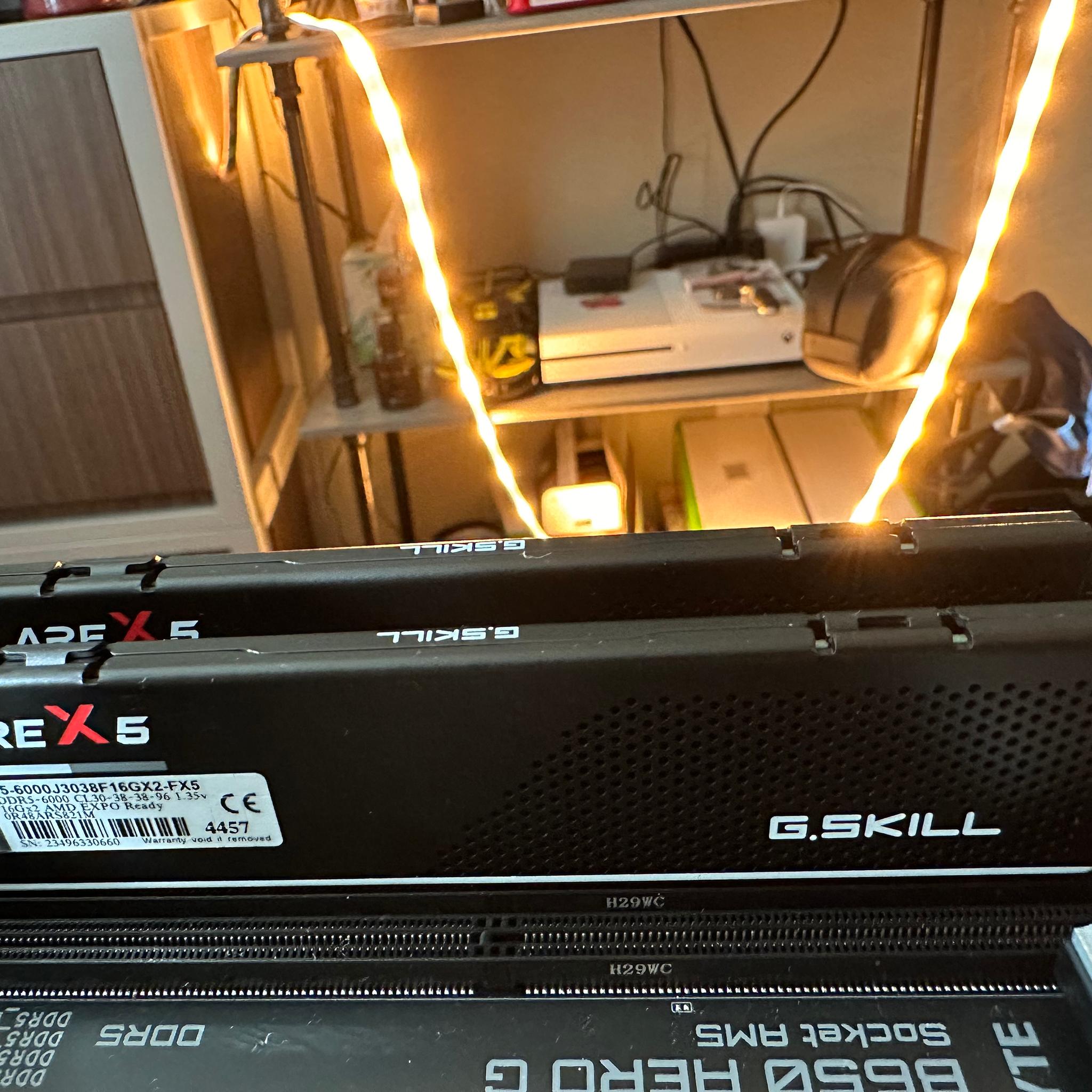 BUNDLE!! Ryzen 5 7600x, 32GB RAM, B650 Aero G Motherboard!!