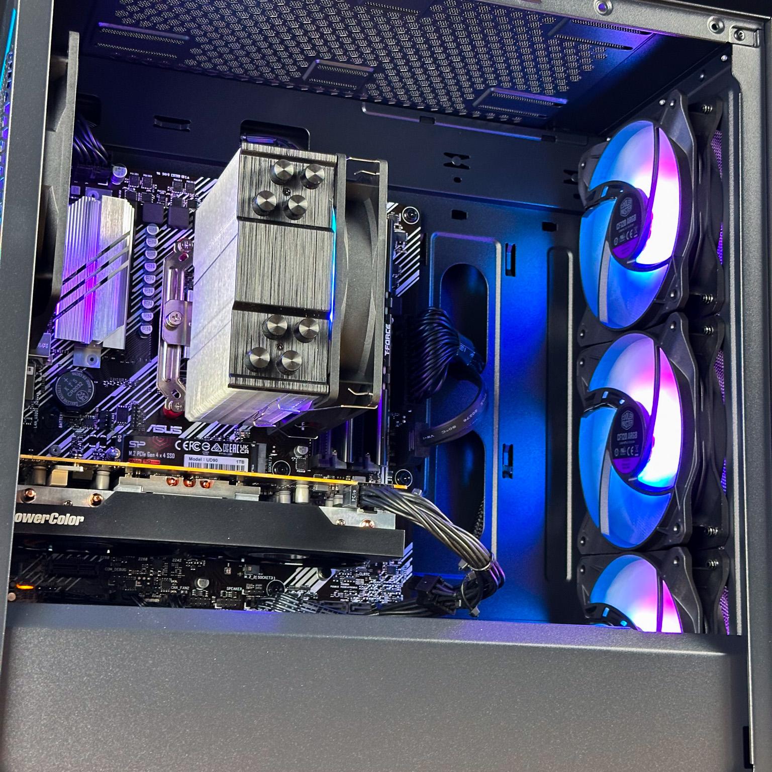 AES LC800 - Ryzen 5 5600 - RX7600 - 32gb DDR4 - 1tb NVMe Gaming PC