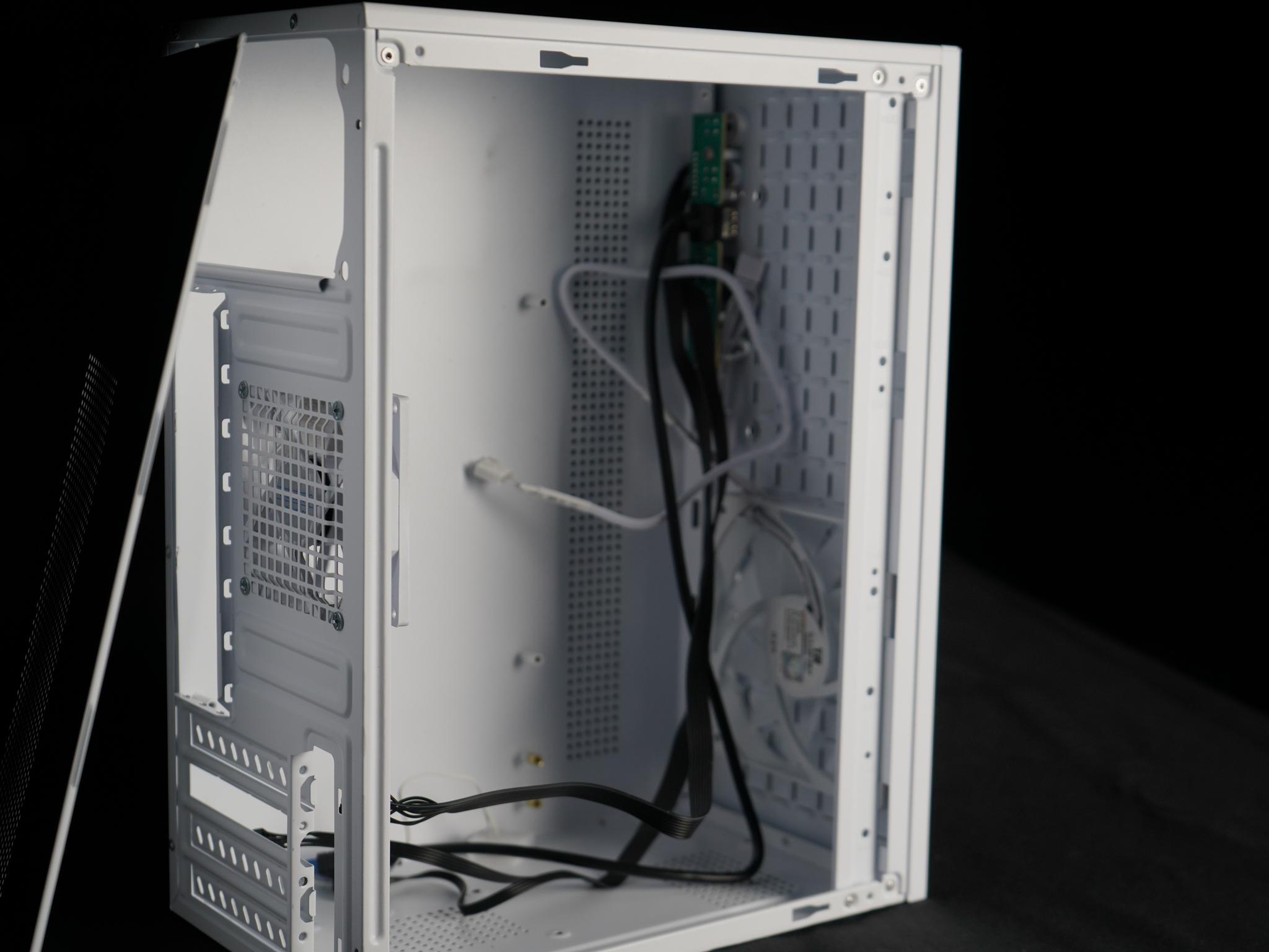 Gaming pc case (Supports MATX Motherboard)